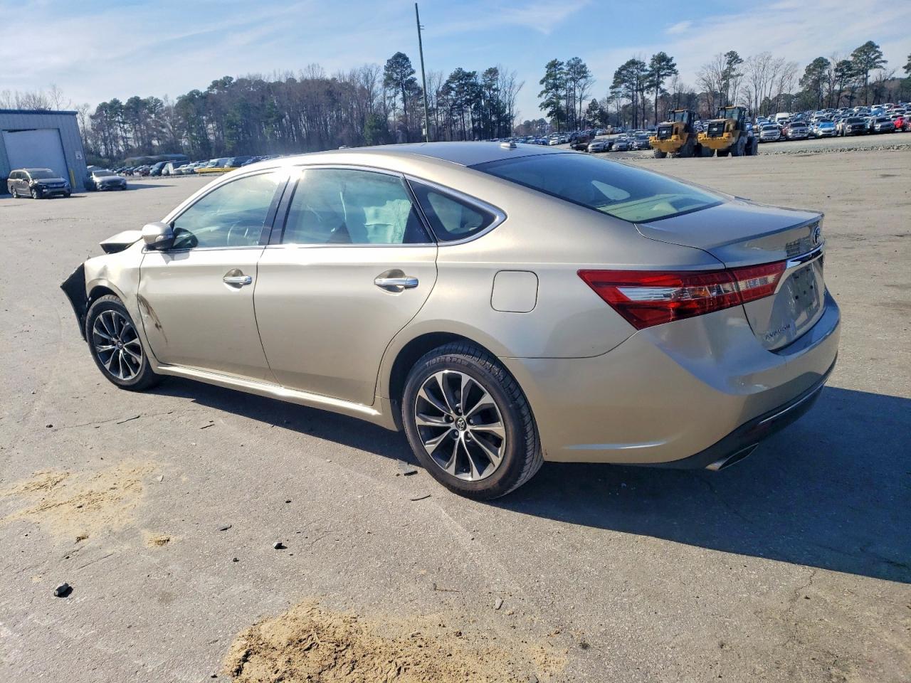 2016 TOYOTA Avalon