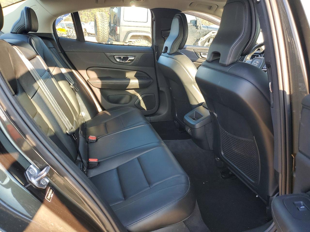 2020 VOLVO S60