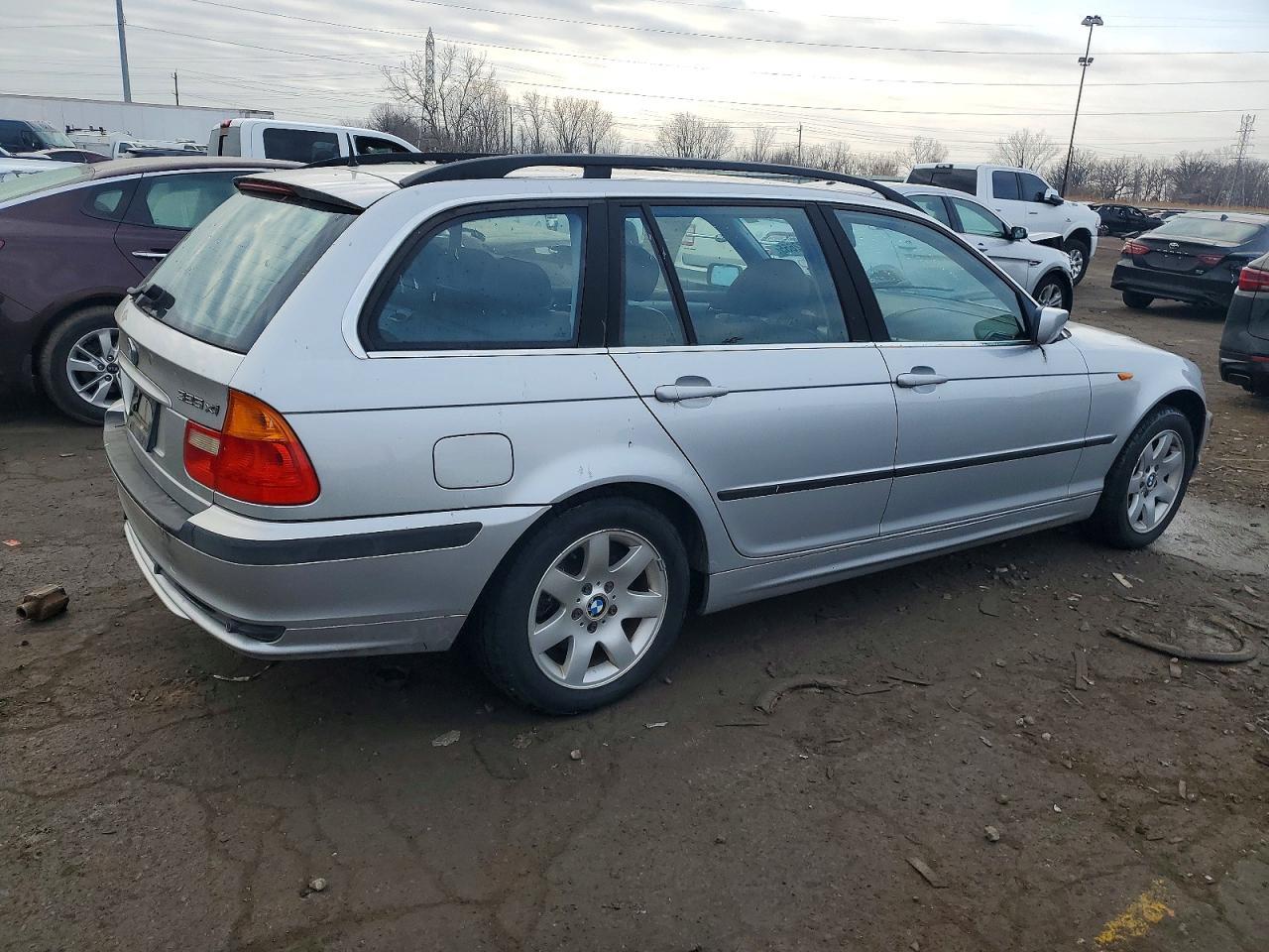 2002 BMW 3 SERIES