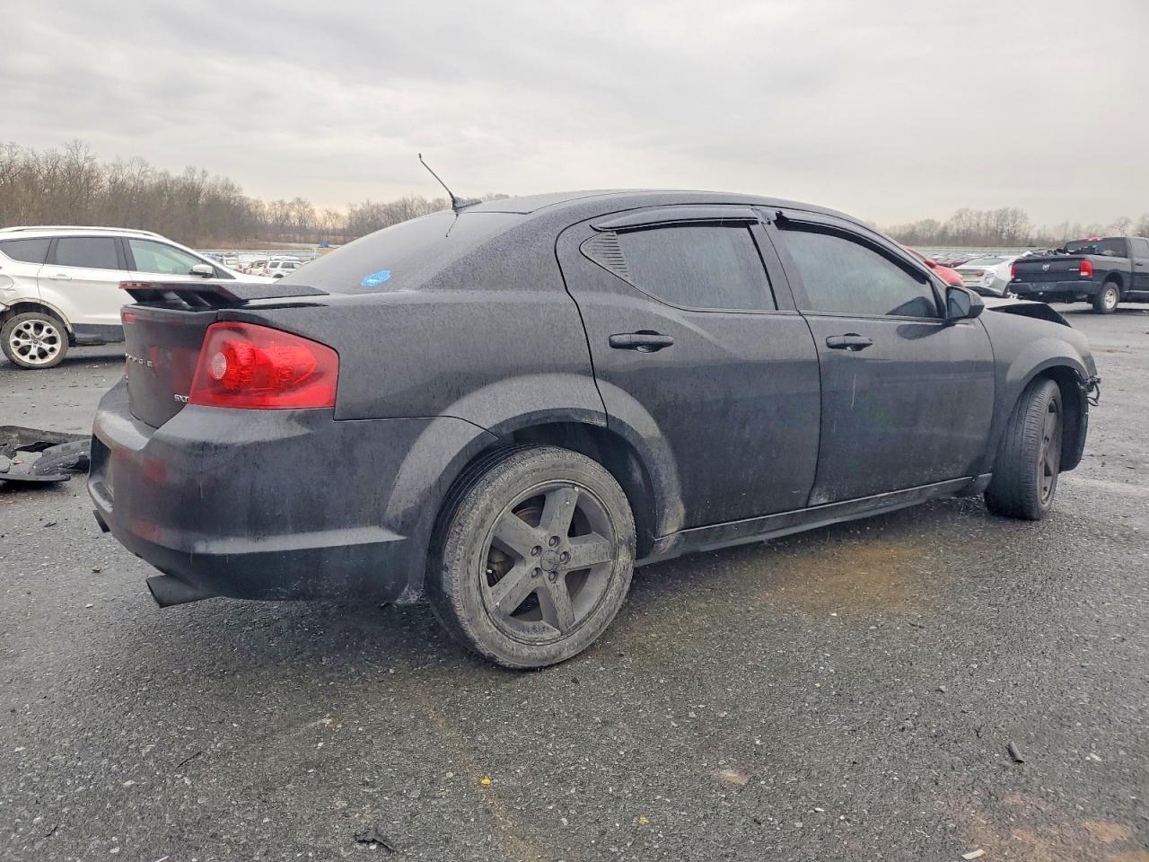 2012 DODGE Avenger