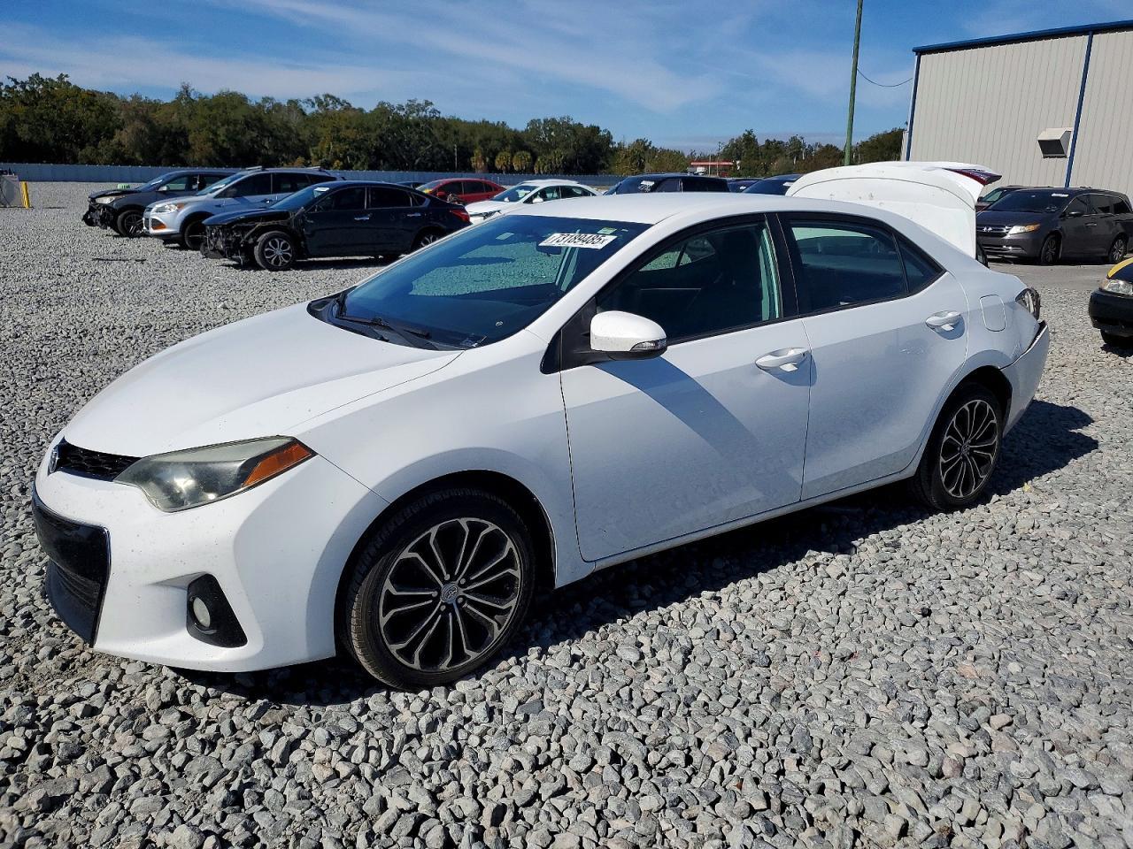 2015 TOYOTA COROLLA