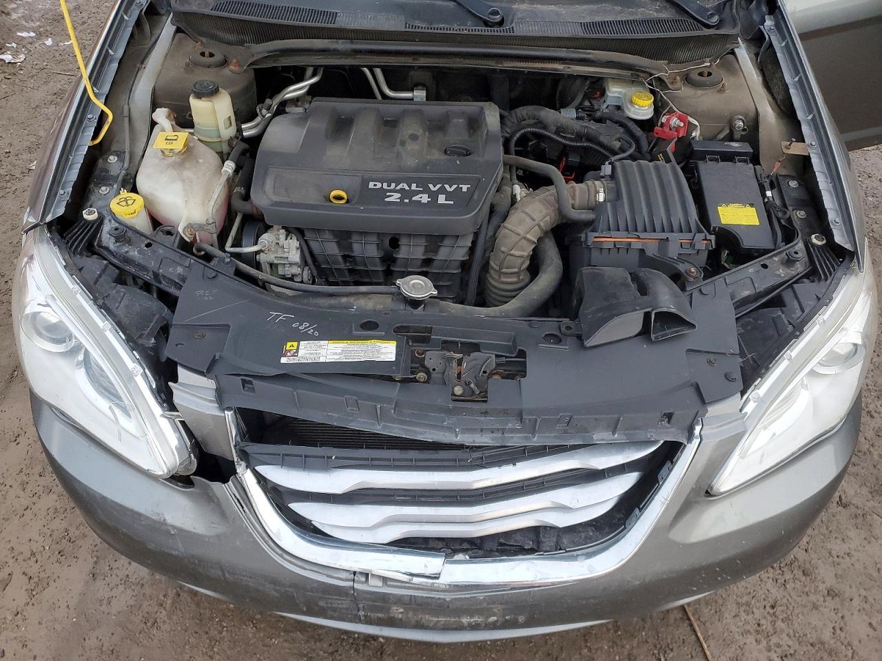 2013 CHRYSLER 200