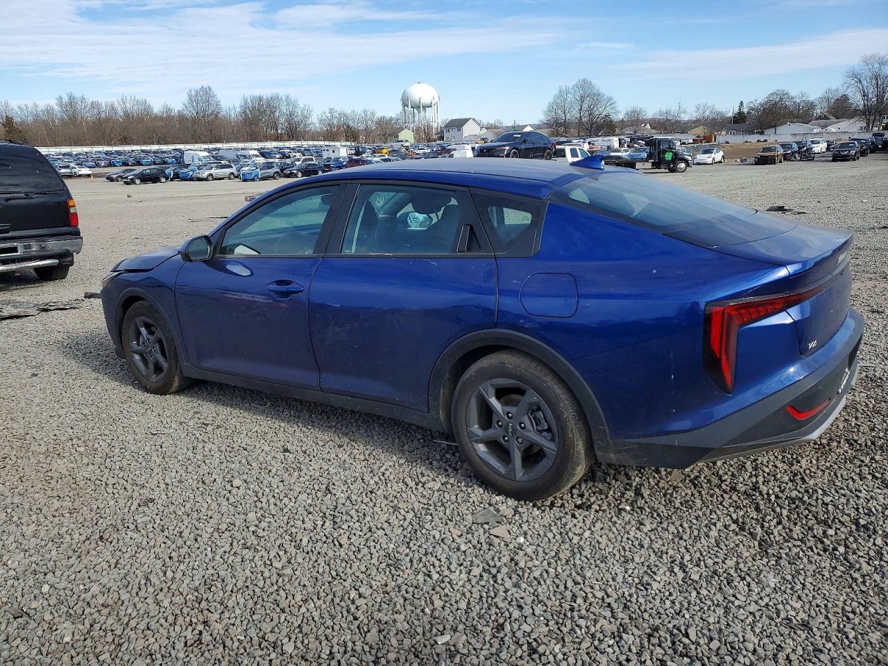 2025 KIA K4