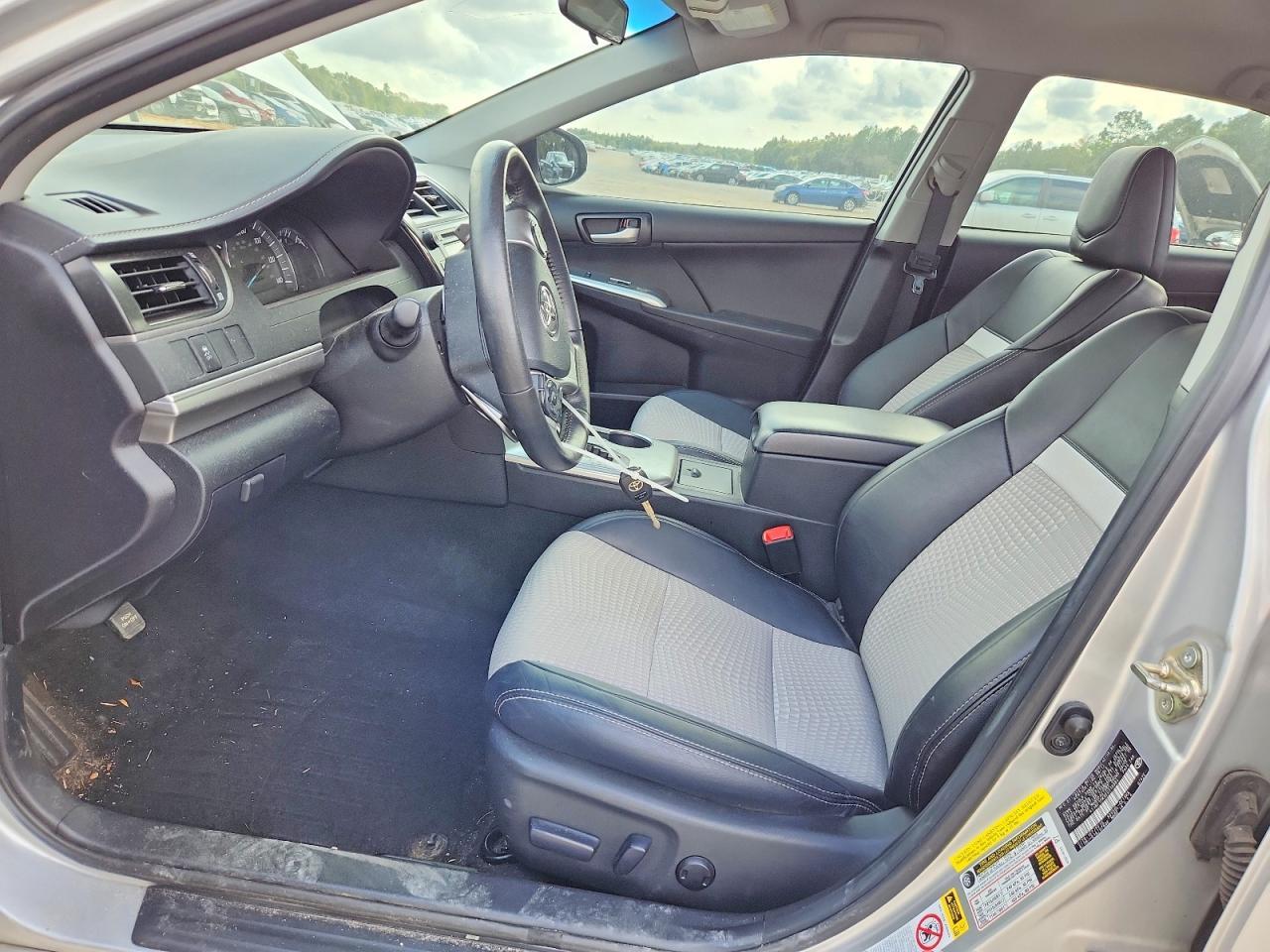 2014 TOYOTA CAMRY