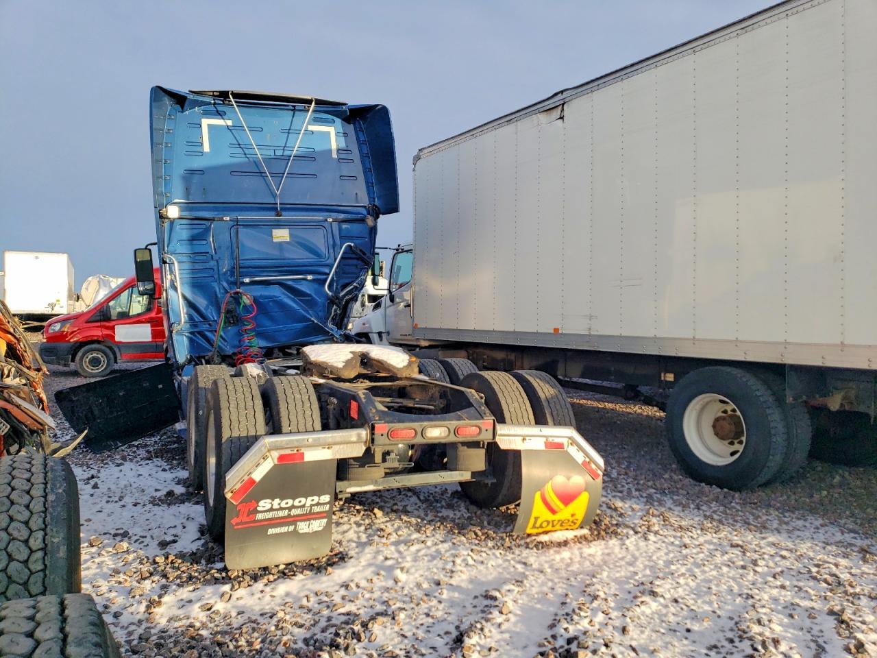 2021 VOLVO VNL