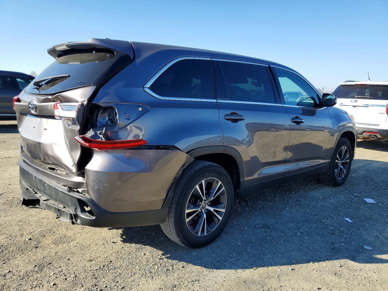 2019 TOYOTA HIGHLANDER