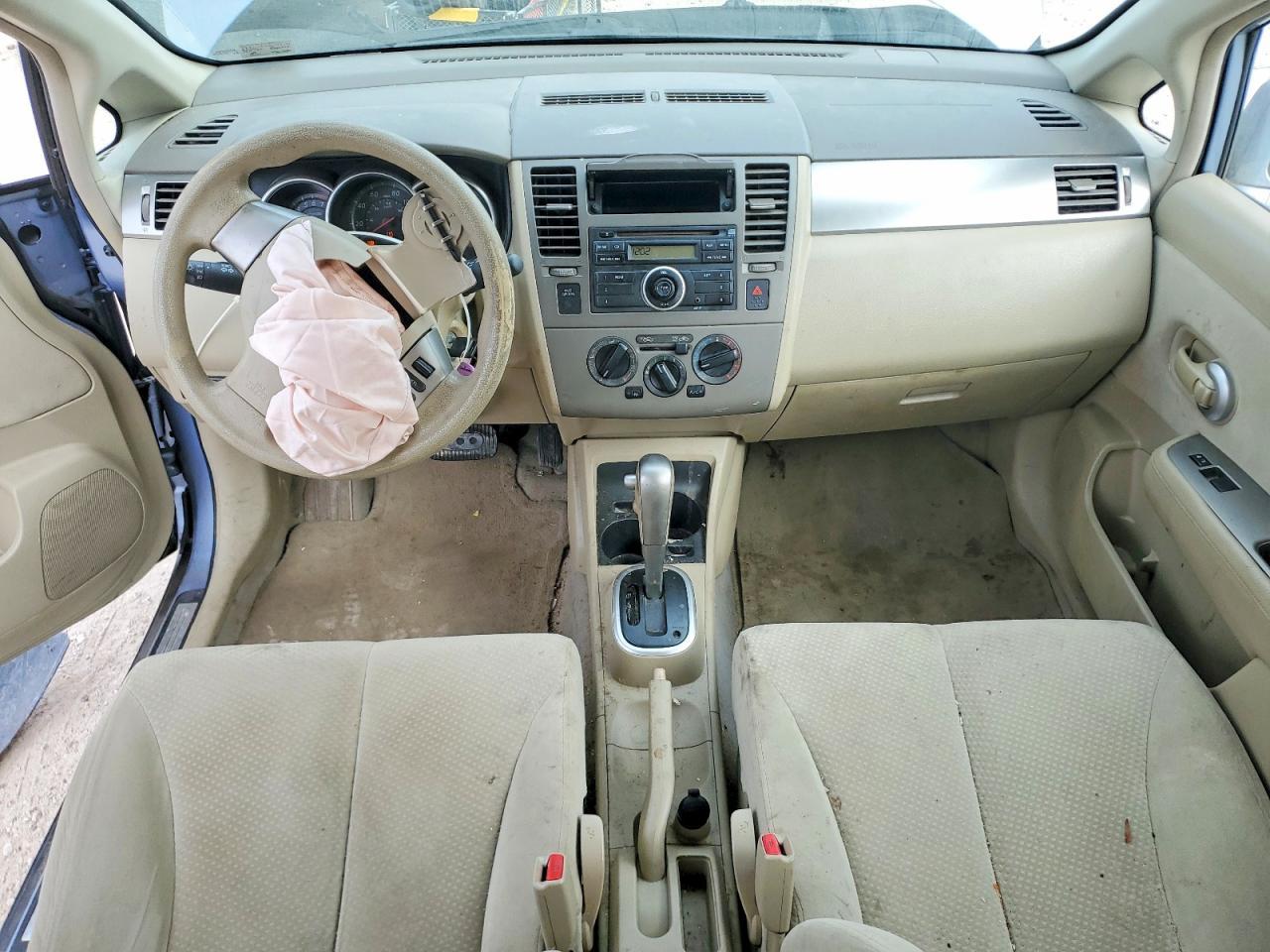 2010 NISSAN VERSA