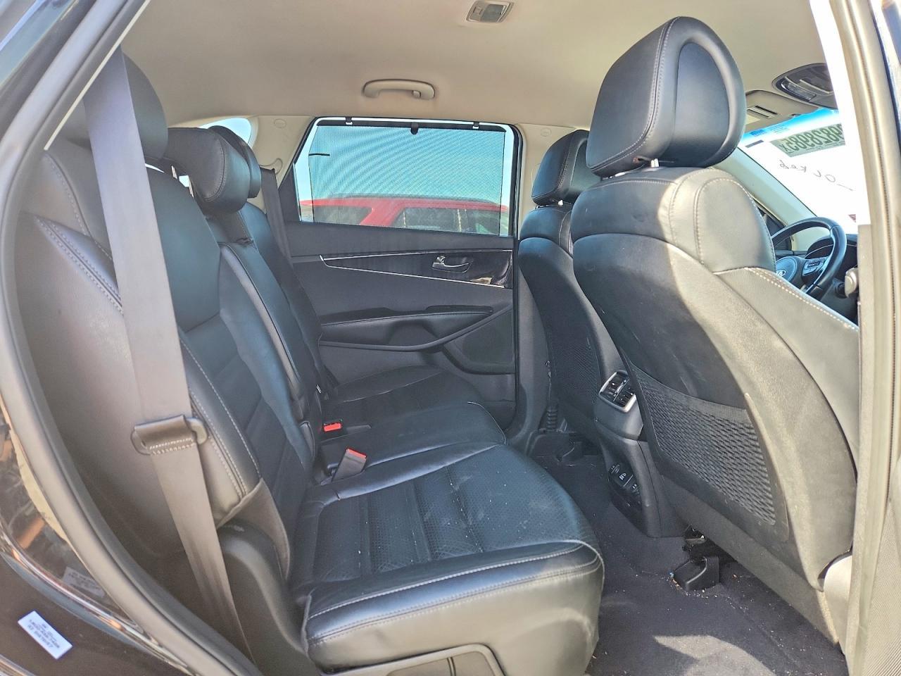 2016 KIA SORENTO