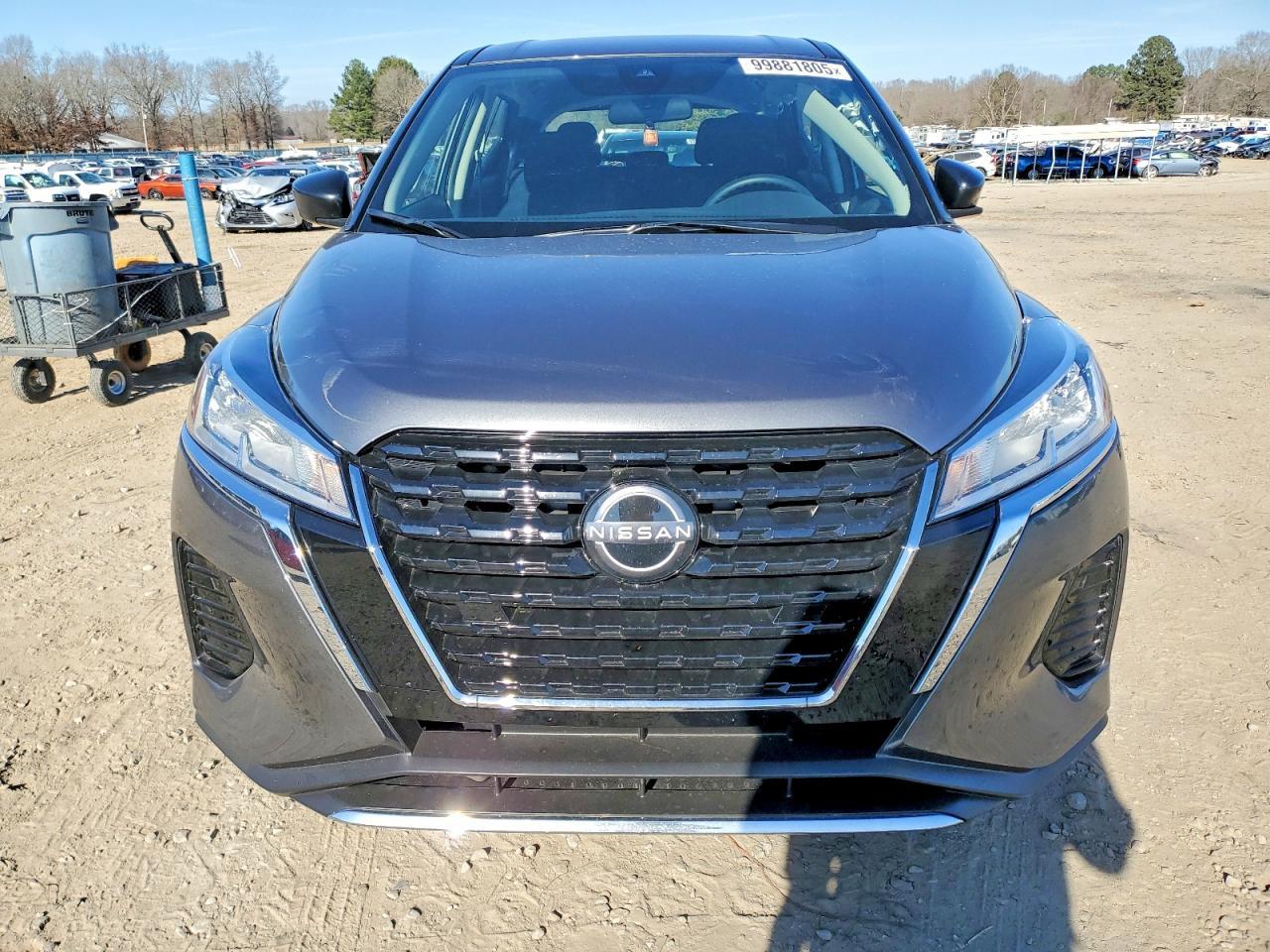 2025 NISSAN KICKS
