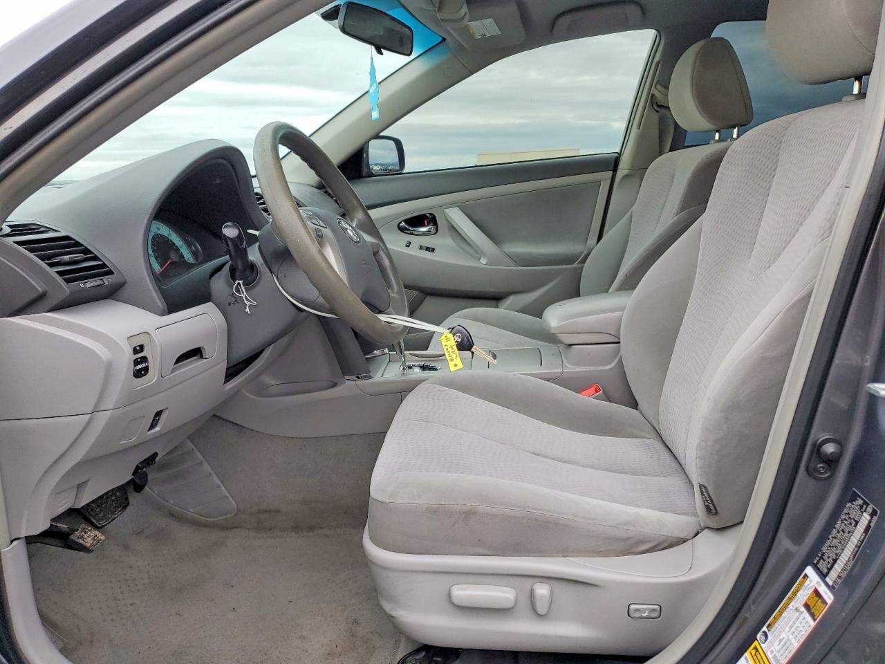 2011 TOYOTA CAMRY
