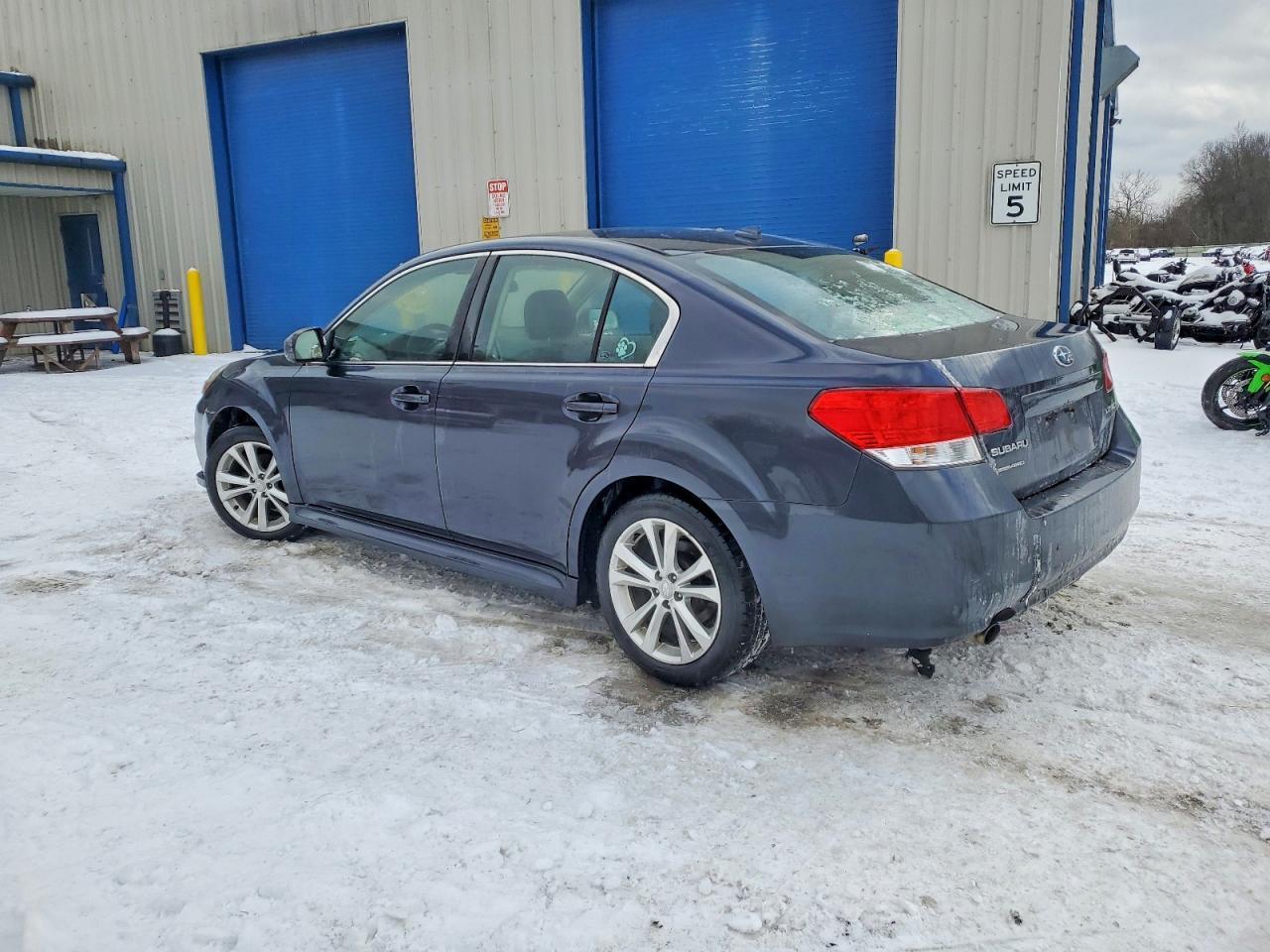 2013 SUBARU Legacy