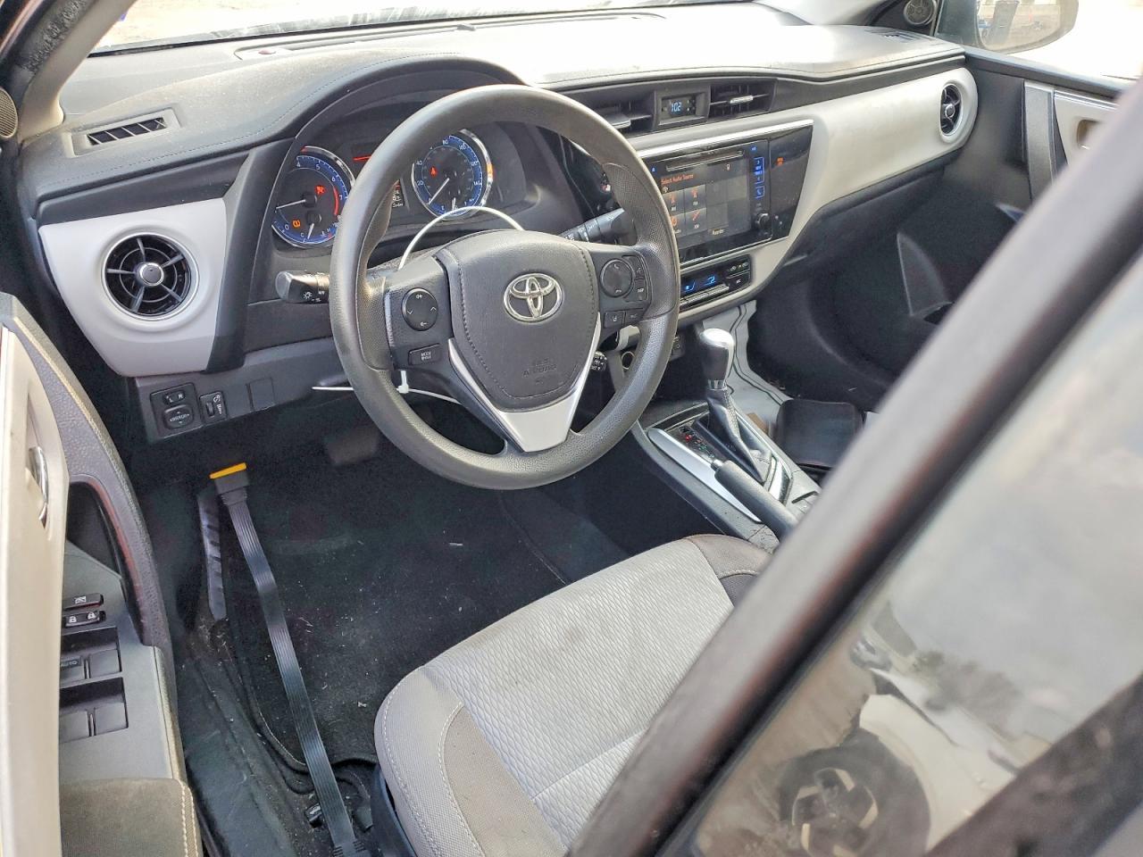2018 TOYOTA COROLLA