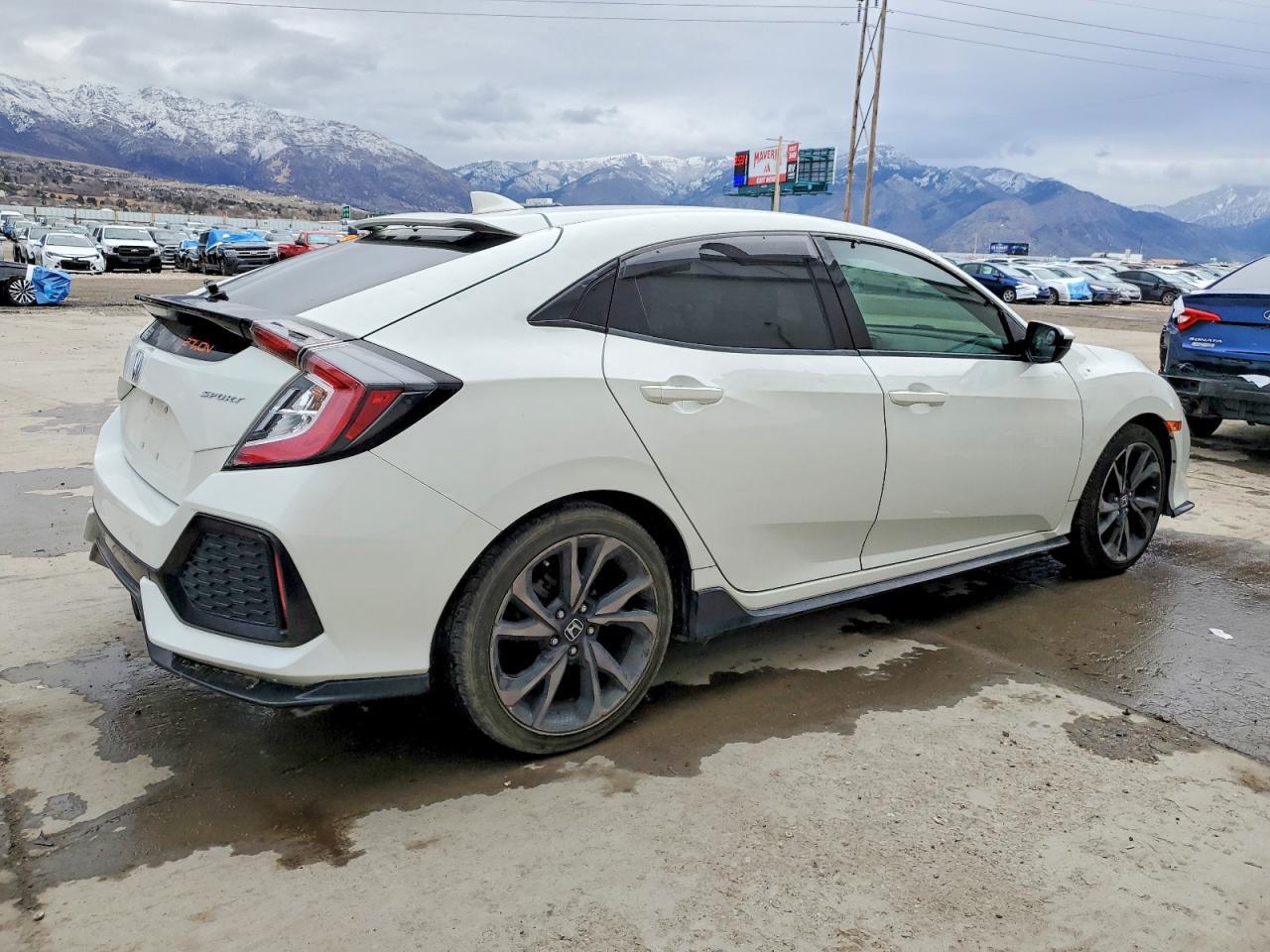 2018 HONDA CIVIC