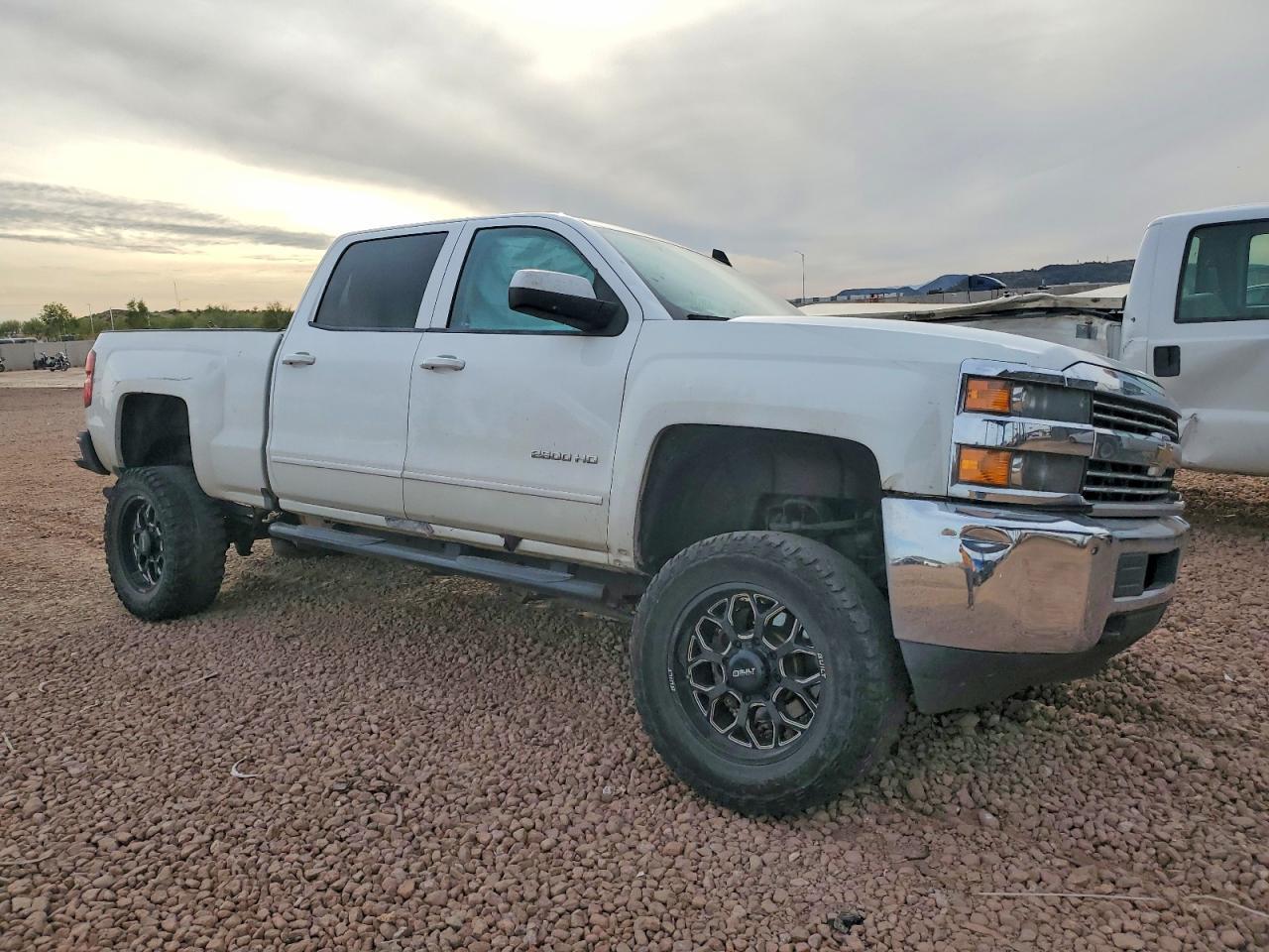 2017 CHEVROLET Silverado 2500