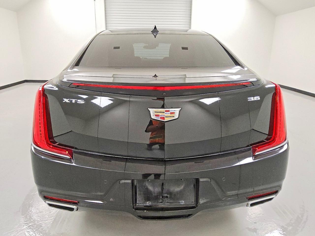 2018 CADILLAC XTS