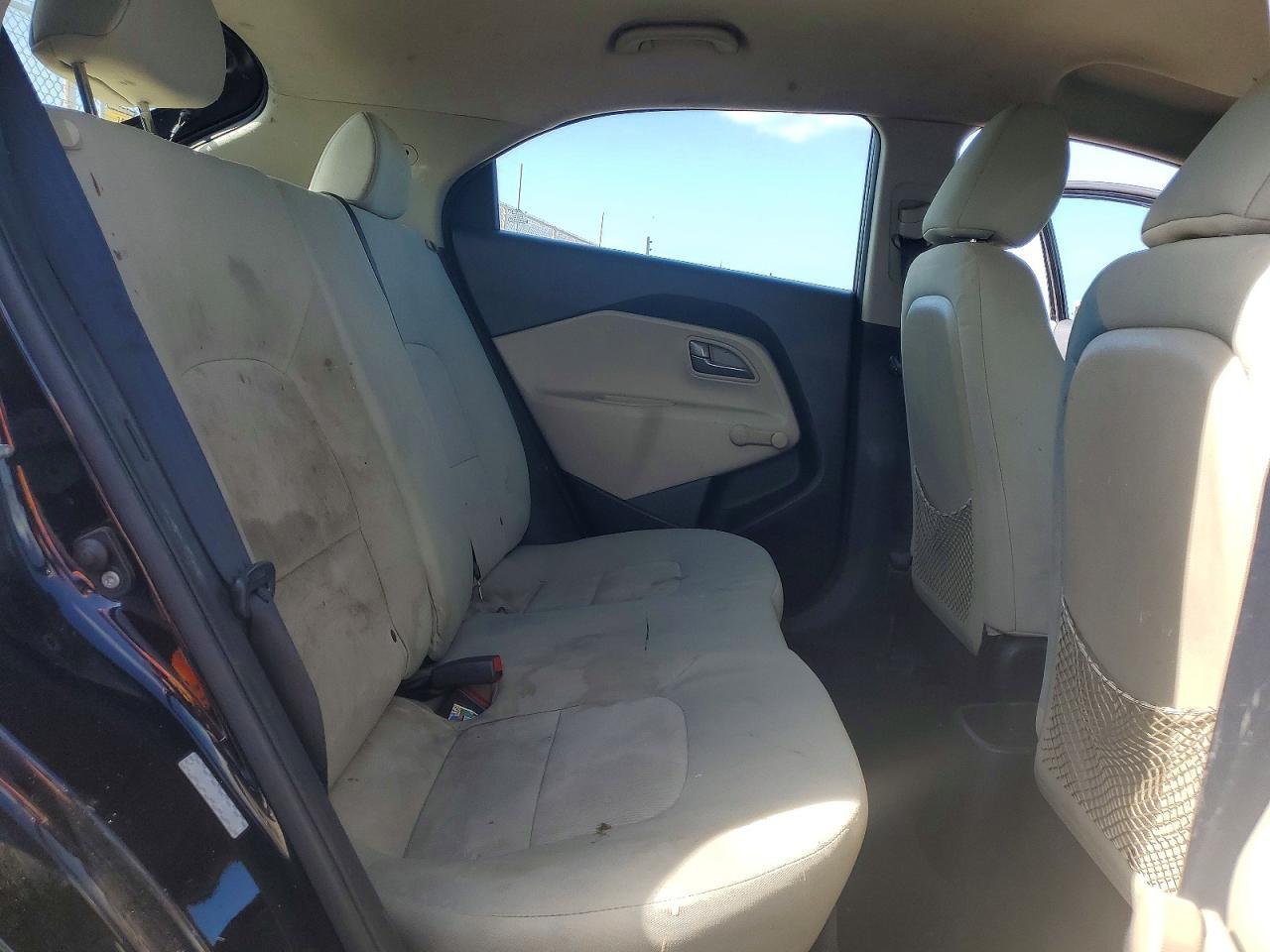 2013 KIA RIO