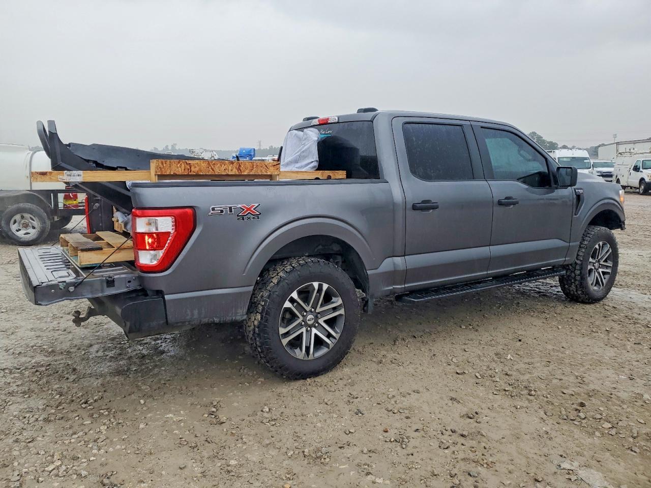 2022 FORD F-150 Lightning
