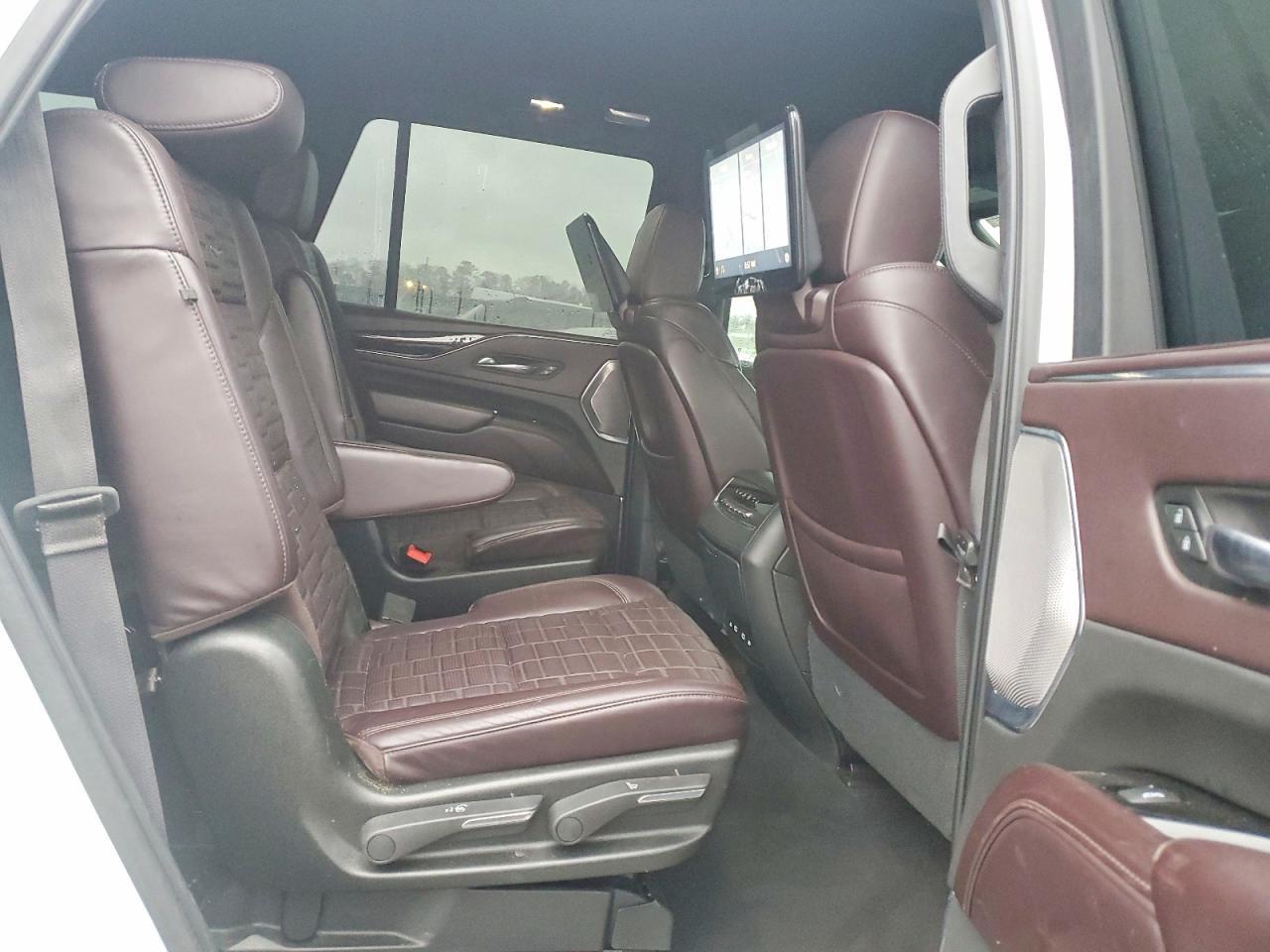 2021 CADILLAC ESCALADE