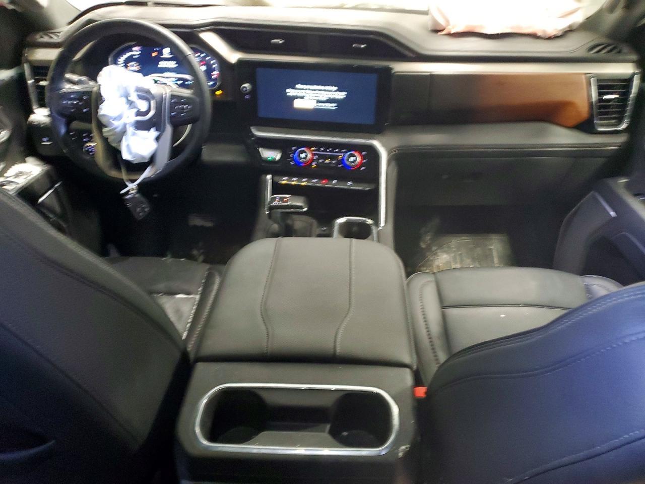 2025 GMC Sierra