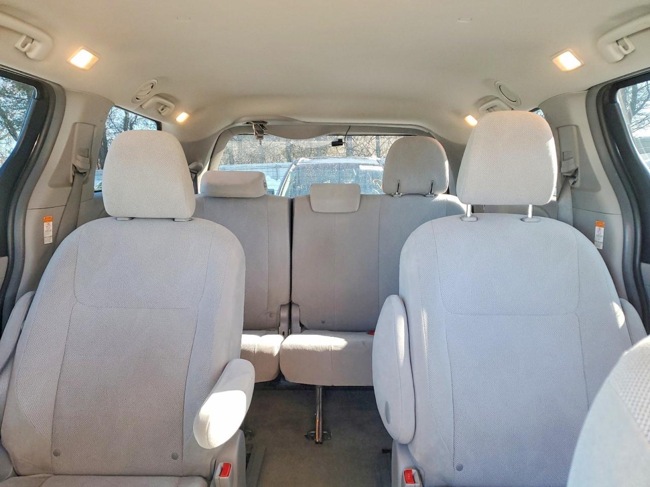 2017 TOYOTA SIENNA