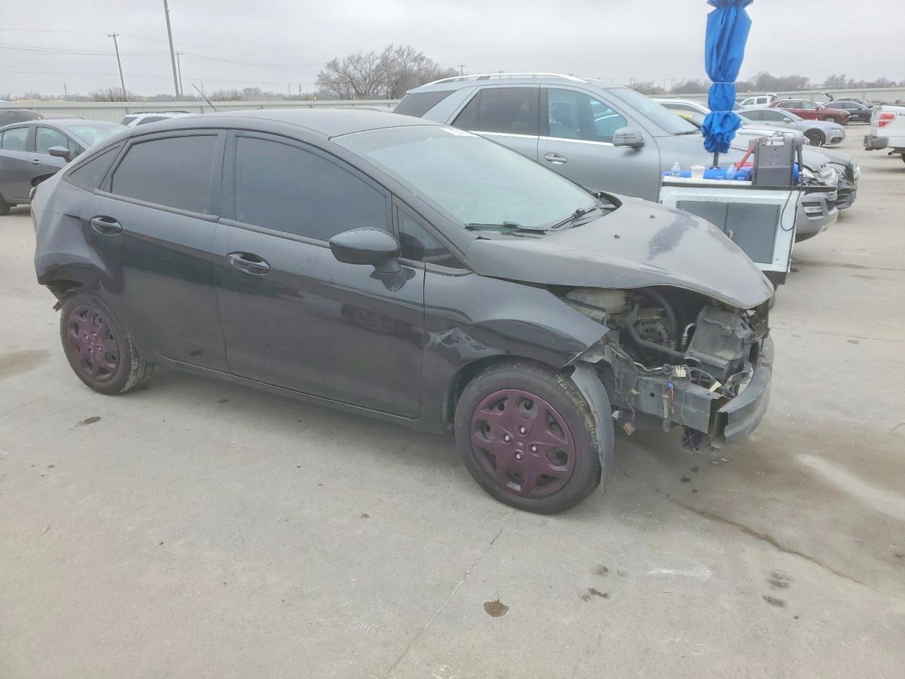 2013 FORD Fiesta