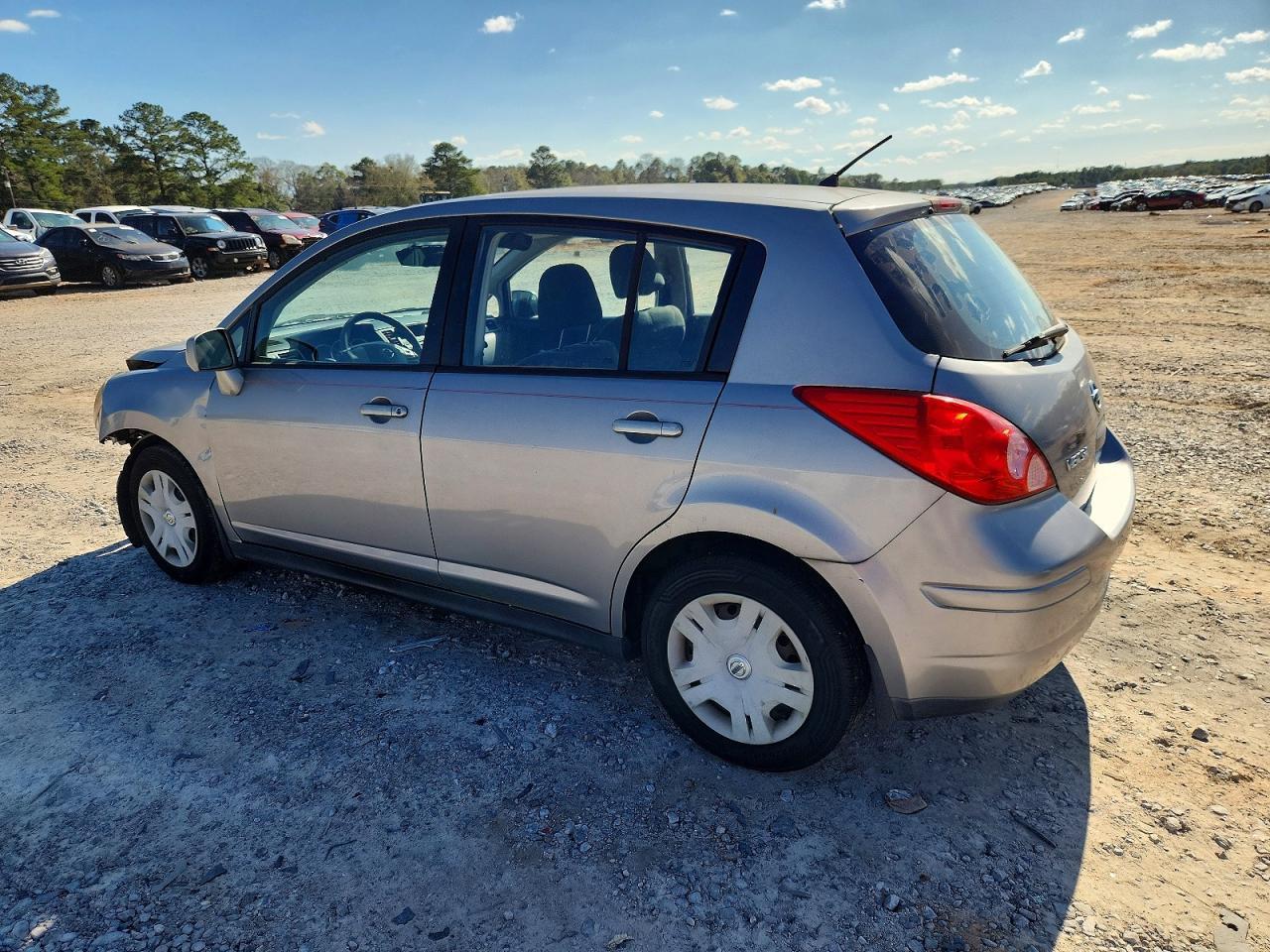 2012 NISSAN VERSA