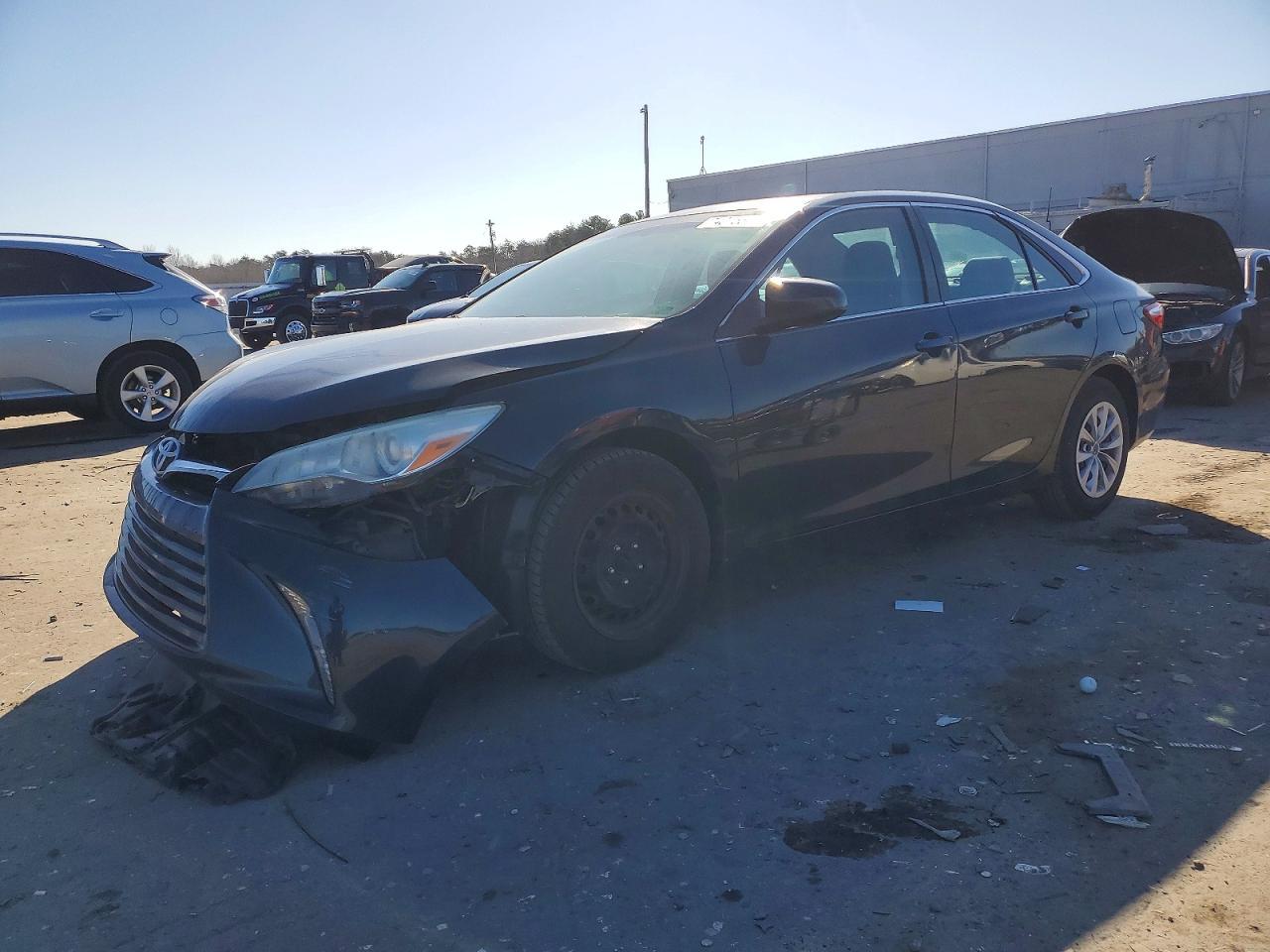 2016 TOYOTA CAMRY