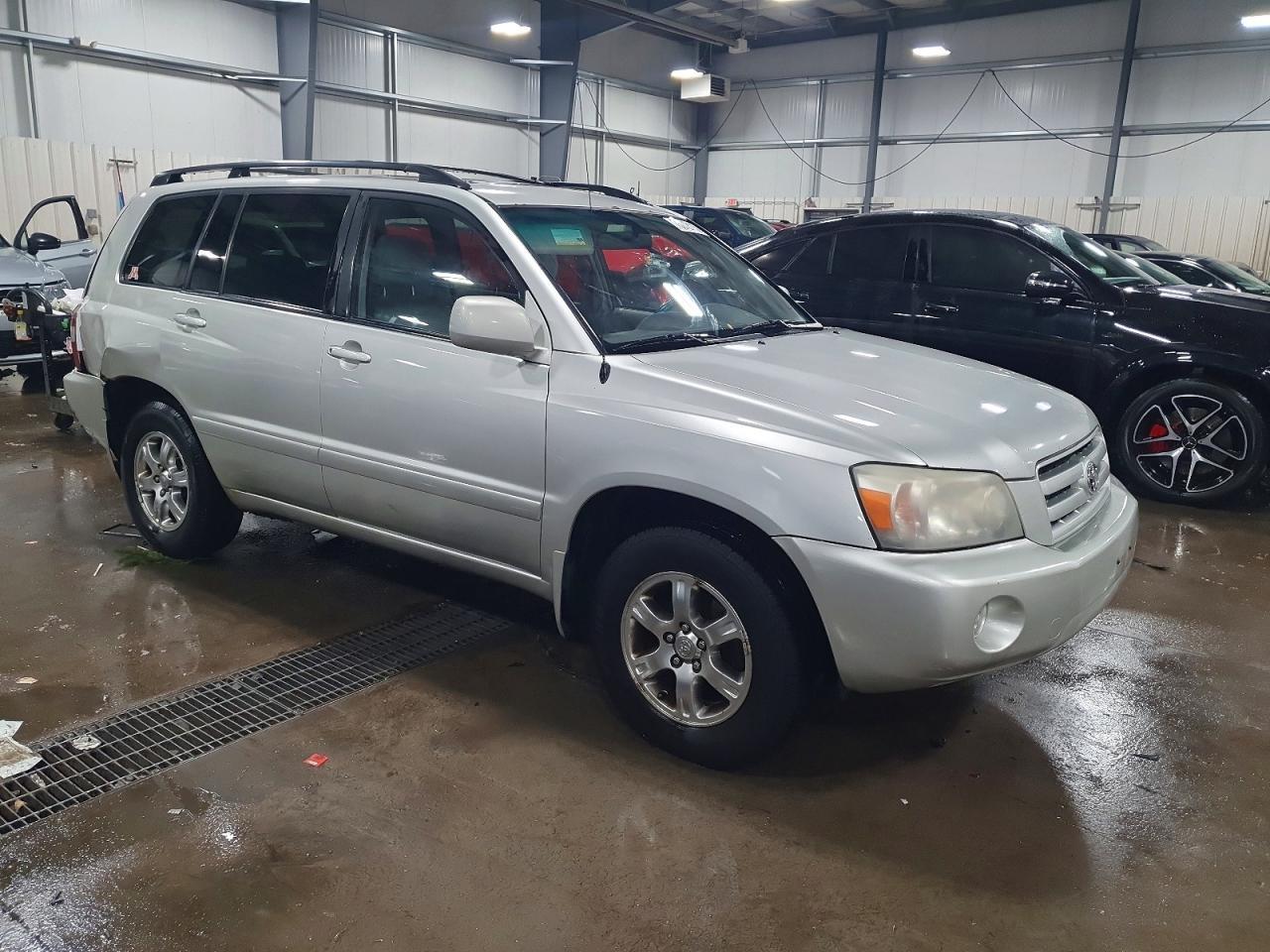 2006 TOYOTA HIGHLANDER