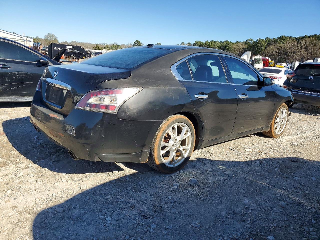 2012 NISSAN Maxima