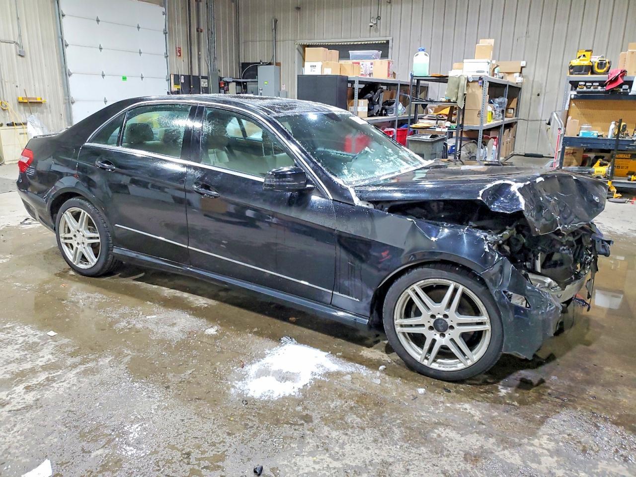 2011 MERCEDES-BENZ E-Class