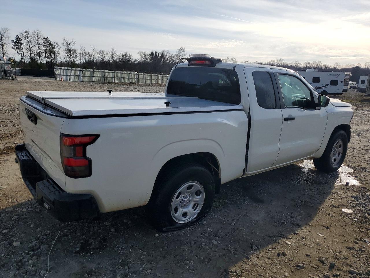 2024 NISSAN Frontier