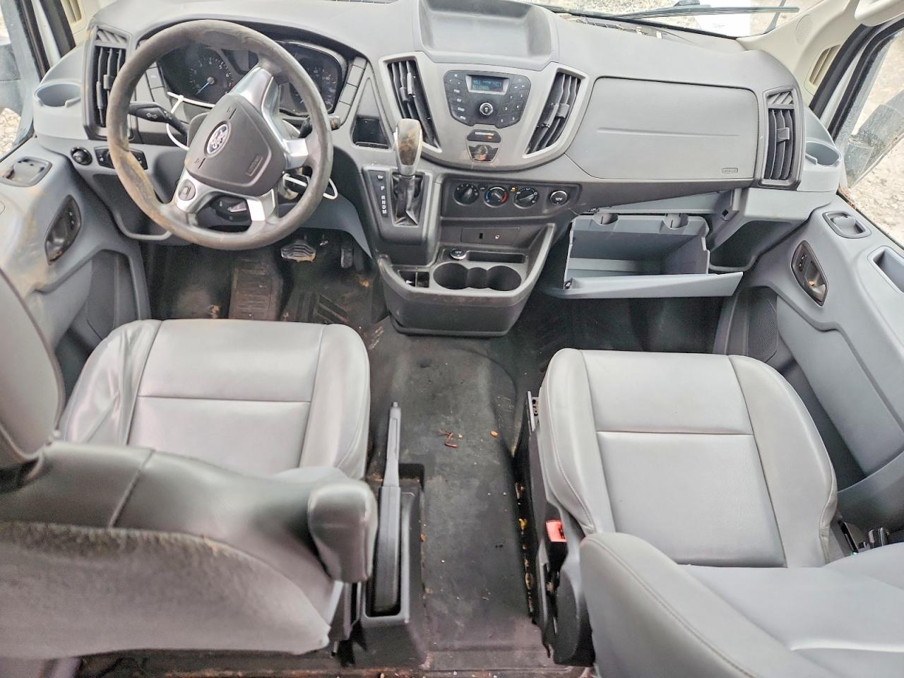 2015 FORD Transit
