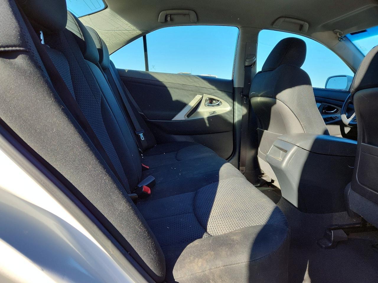 2011 TOYOTA CAMRY