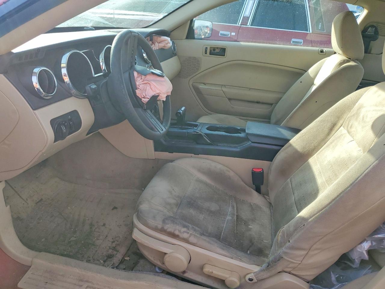 2005 FORD MUSTANG