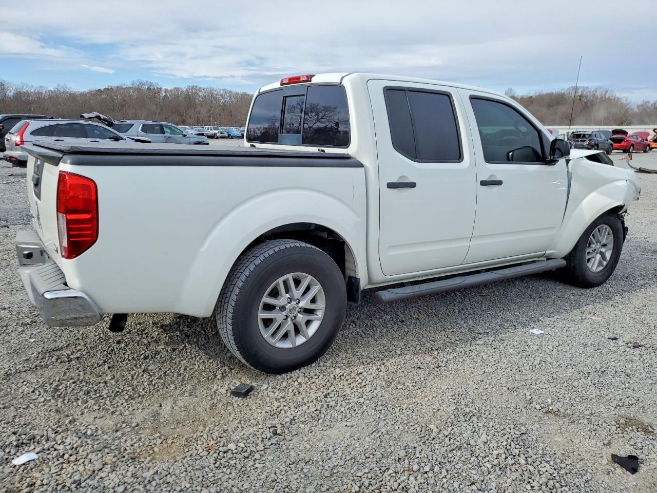 2016 NISSAN Frontier