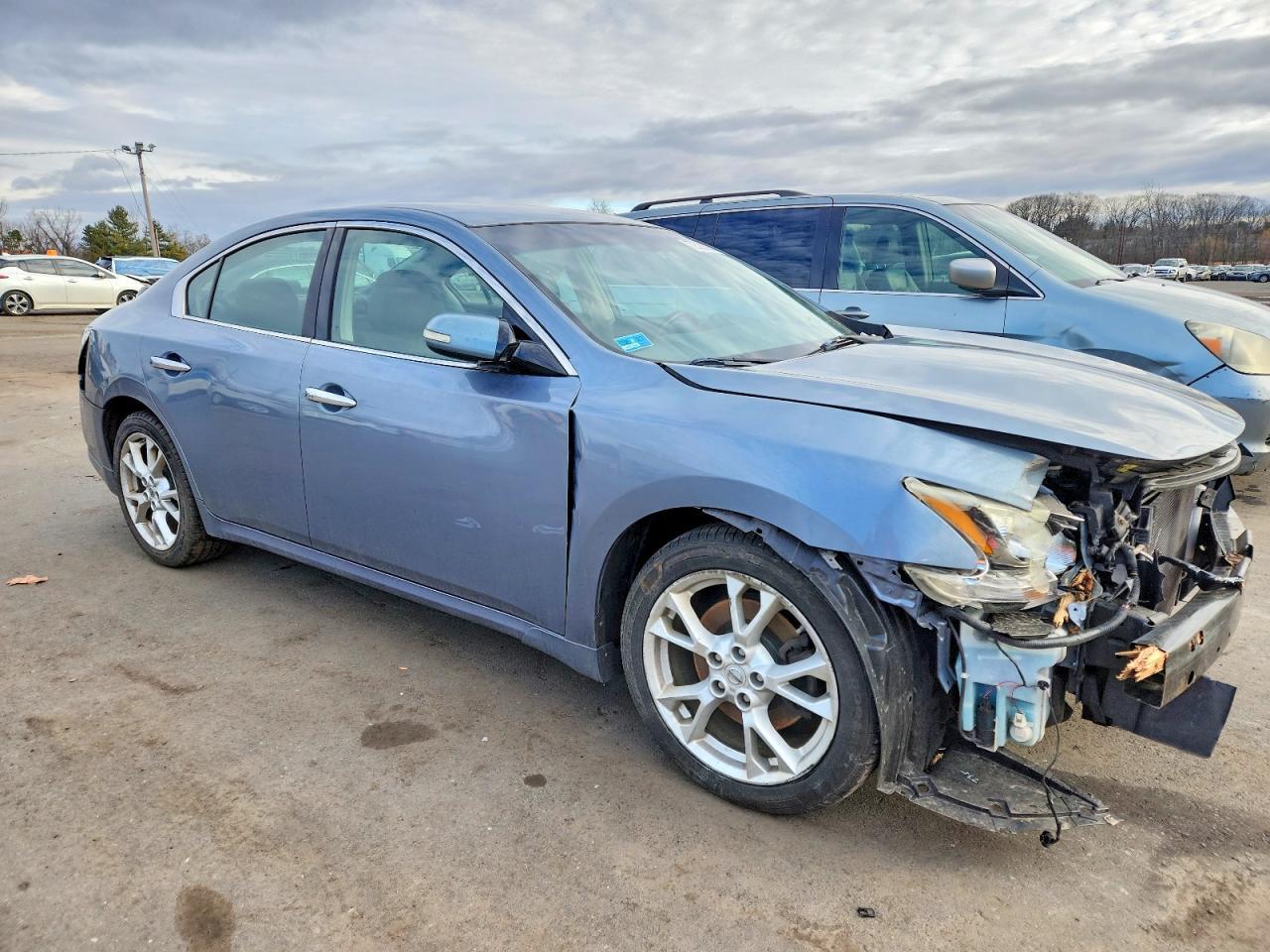 2012 NISSAN Maxima