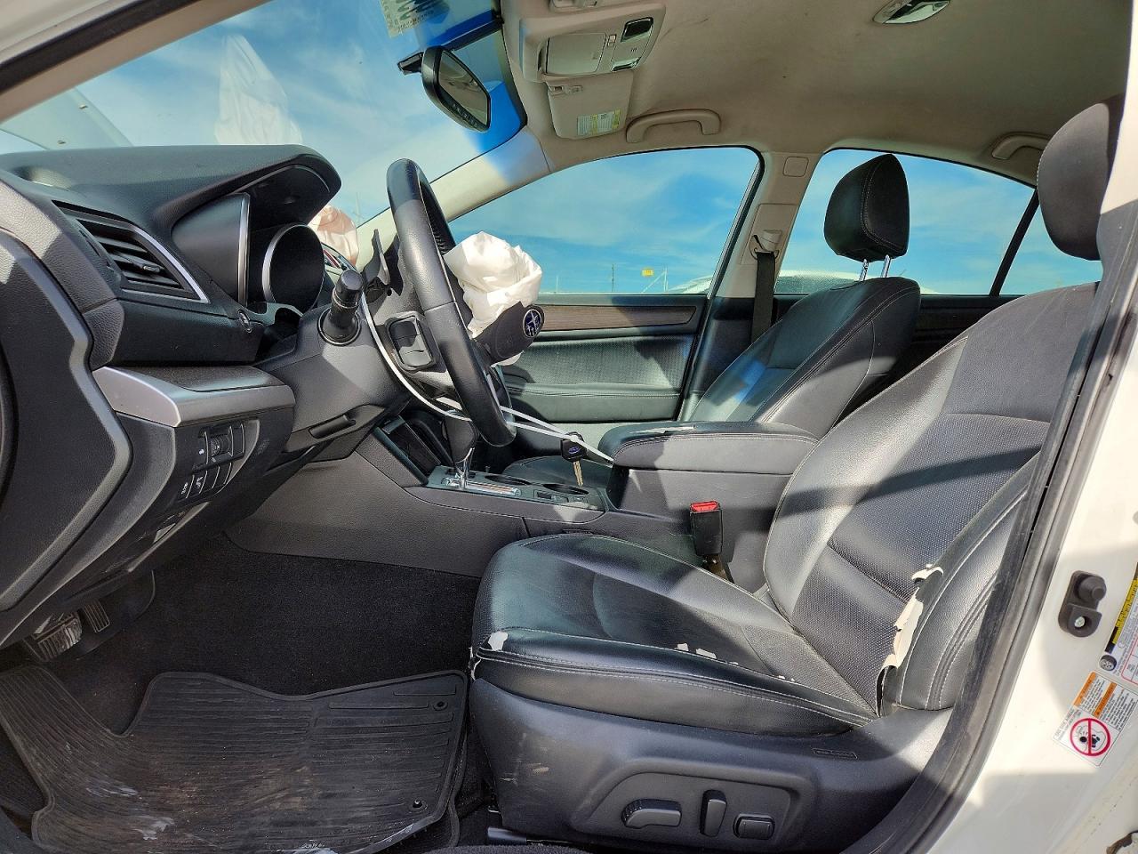 2015 SUBARU Legacy
