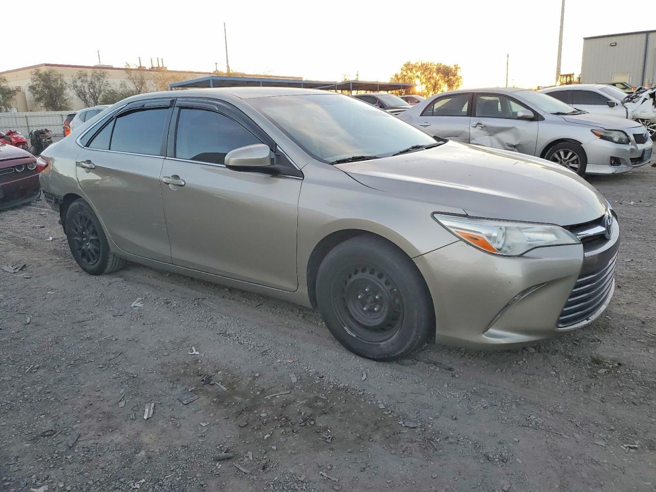 2016 TOYOTA CAMRY