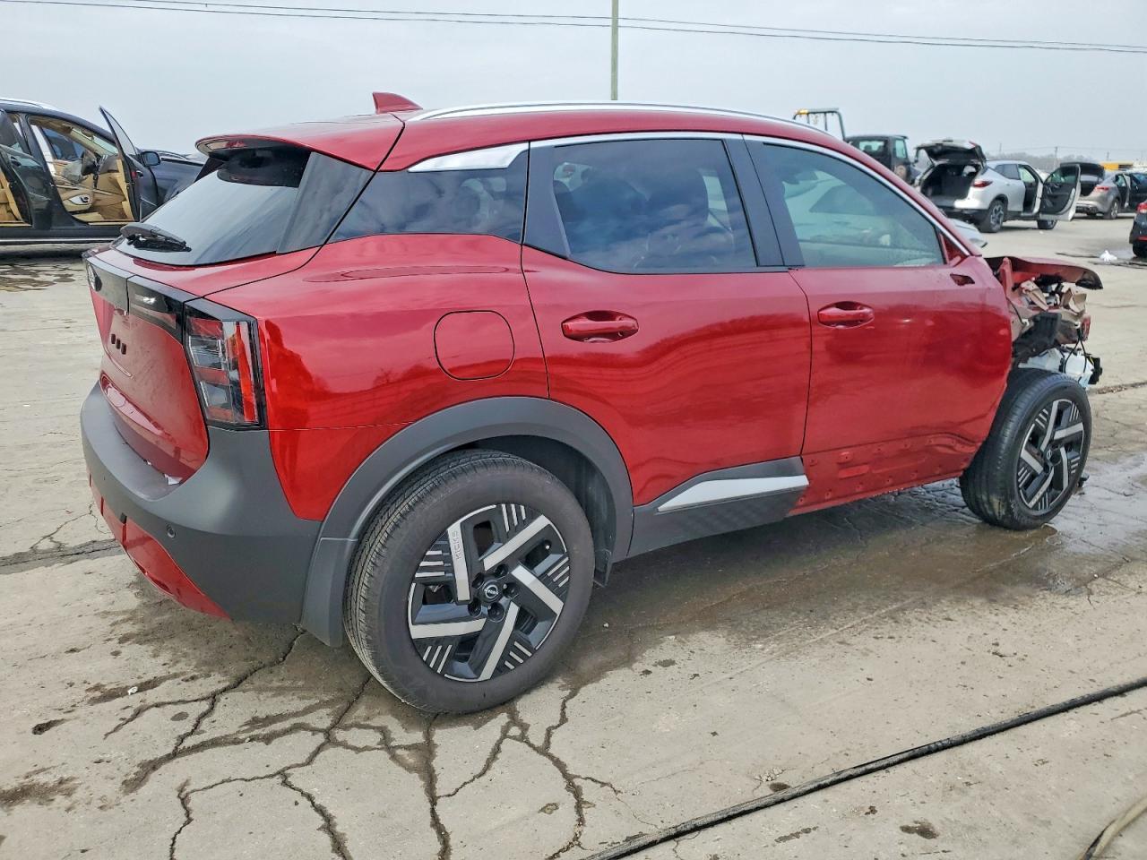 2025 NISSAN KICKS