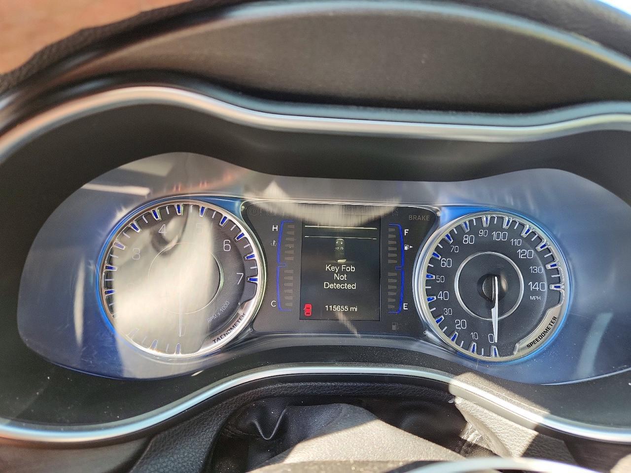 2016 CHRYSLER 200