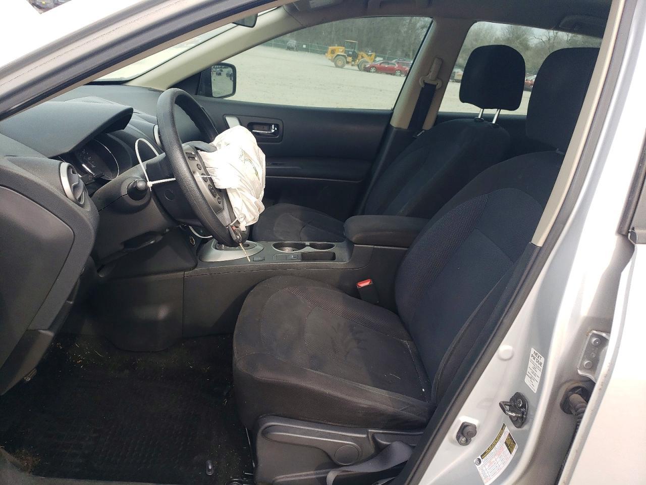 2014 NISSAN ROGUE