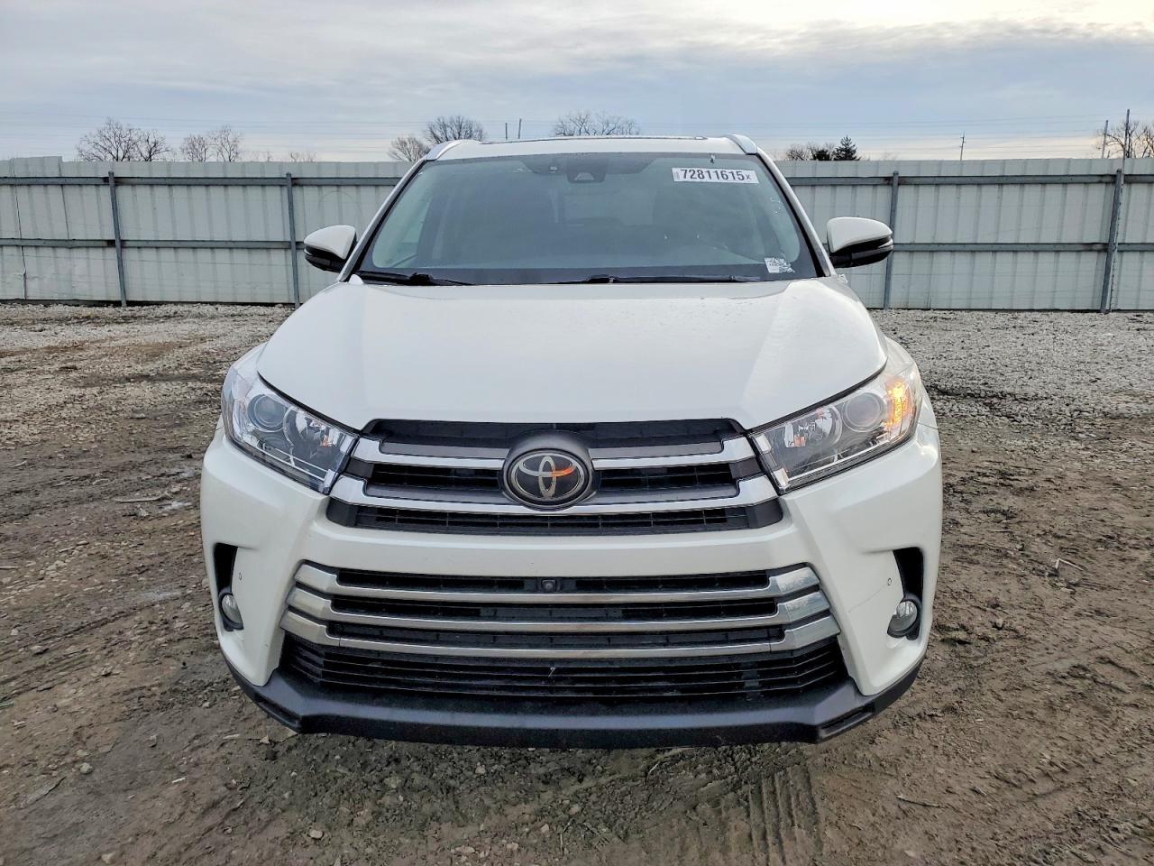 2017 TOYOTA HIGHLANDER