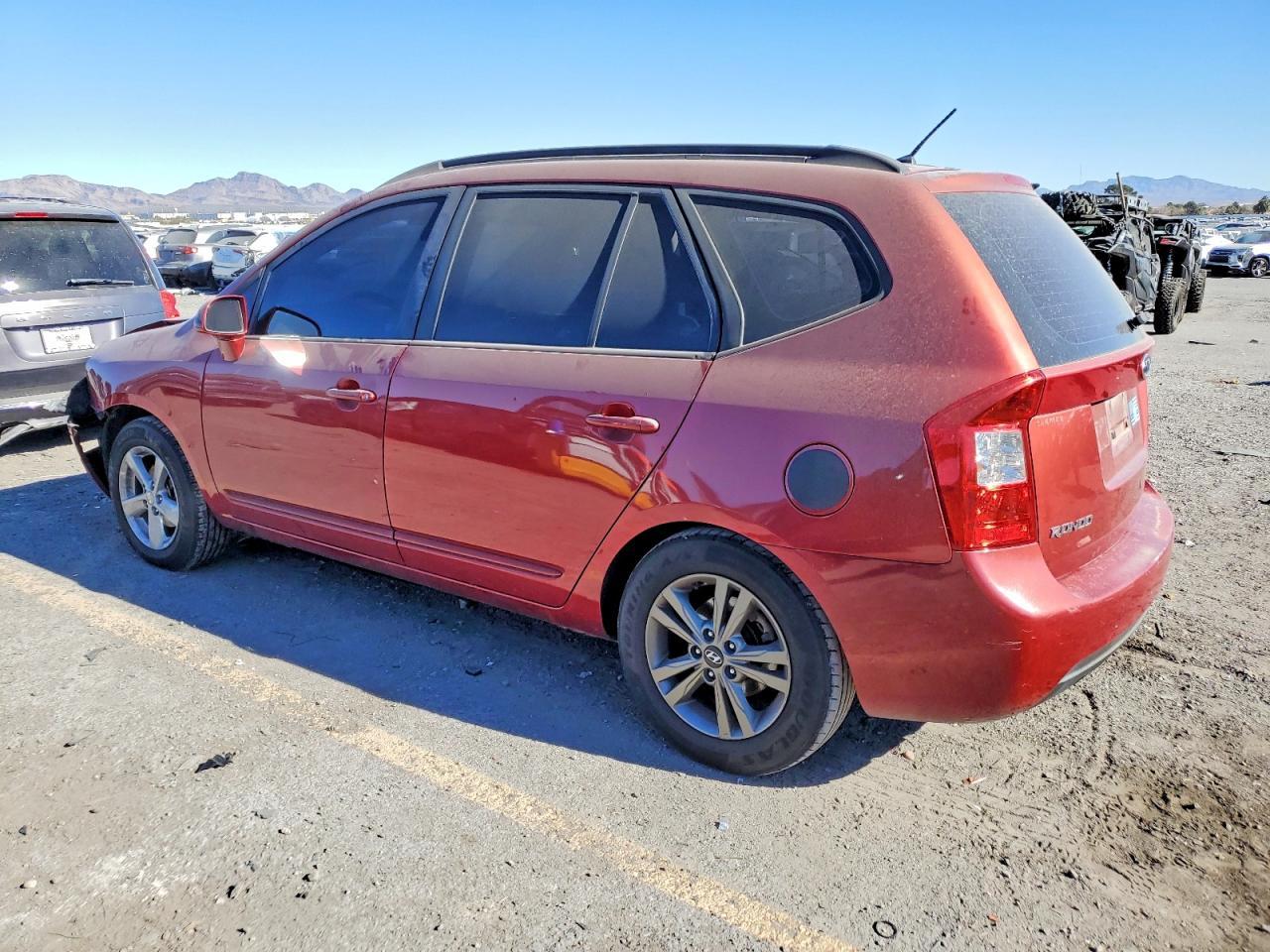 2008 KIA RONDO