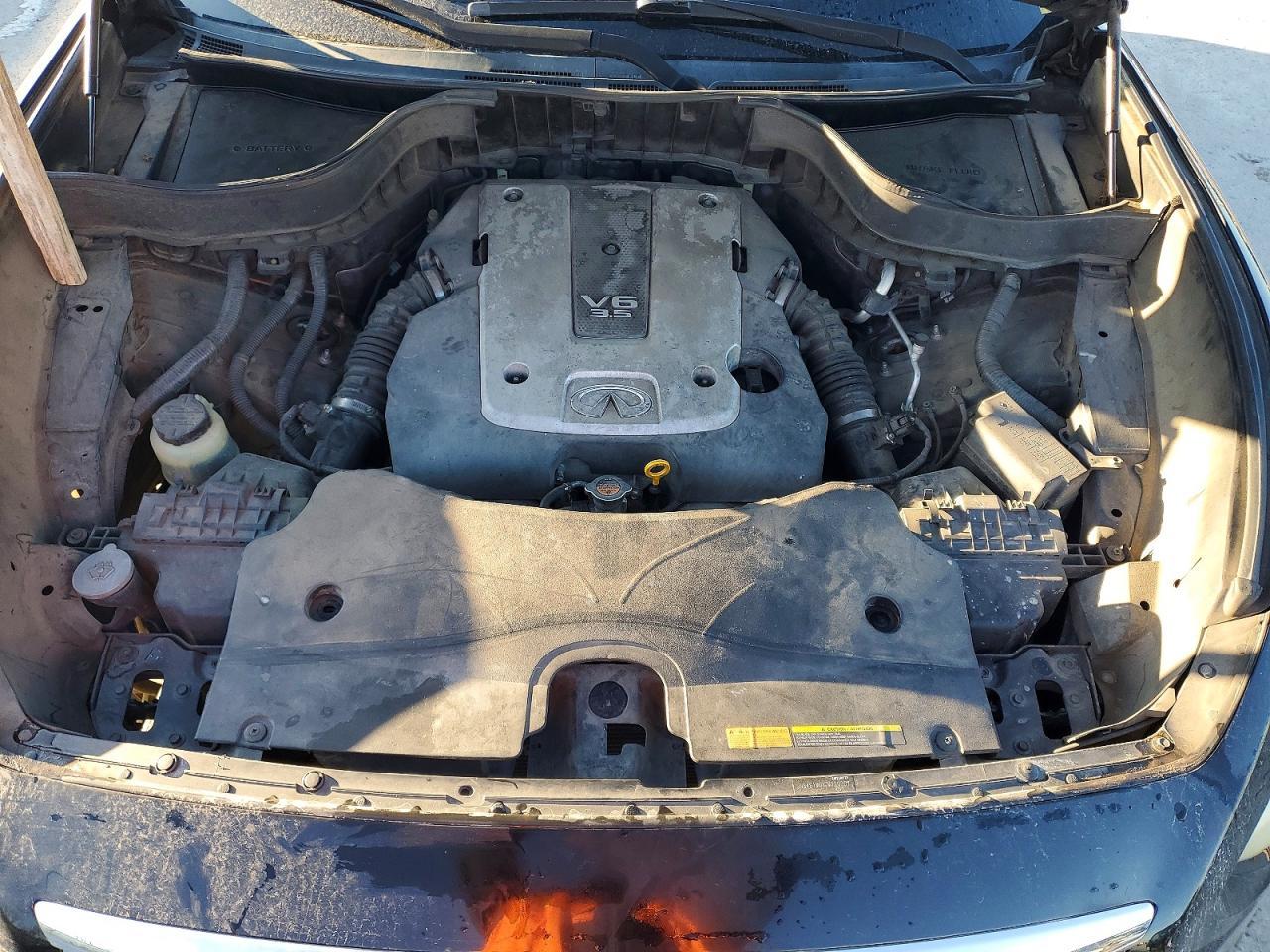 2012 INFINITI FX35