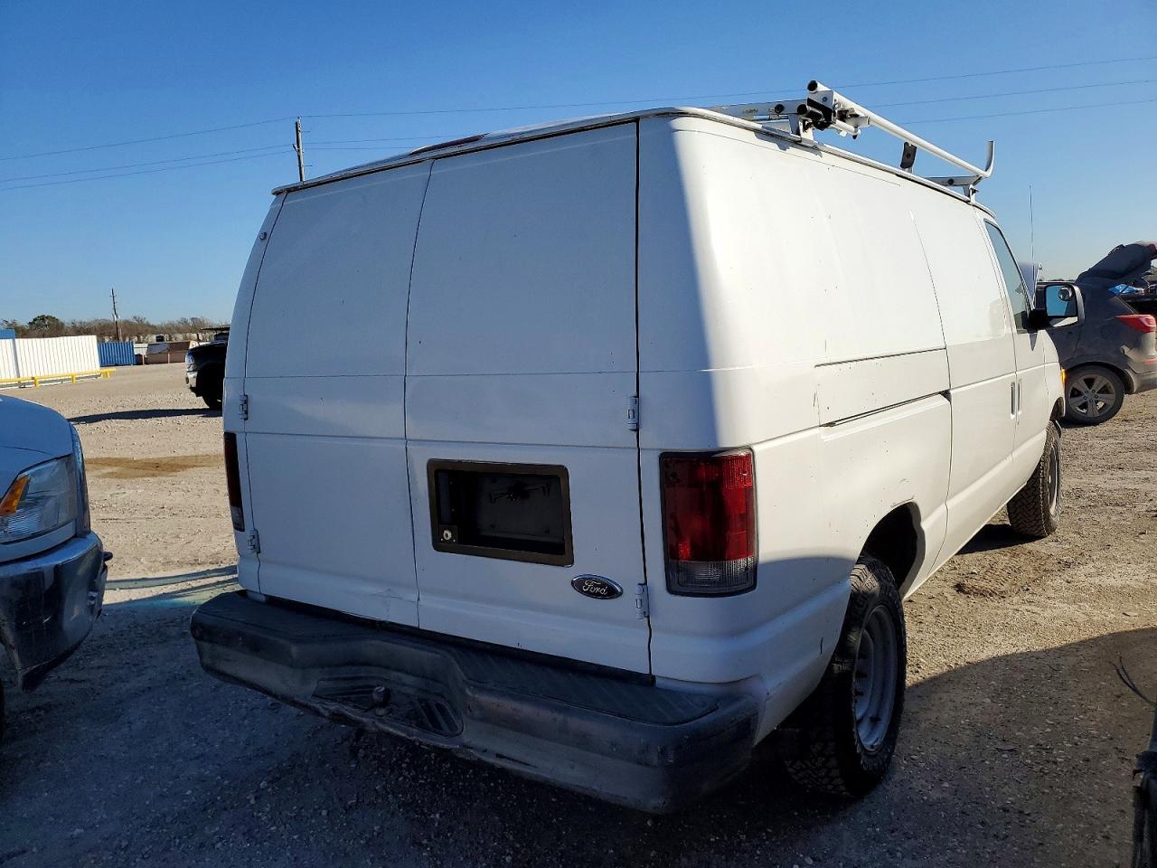 2004 FORD ECONOLINE