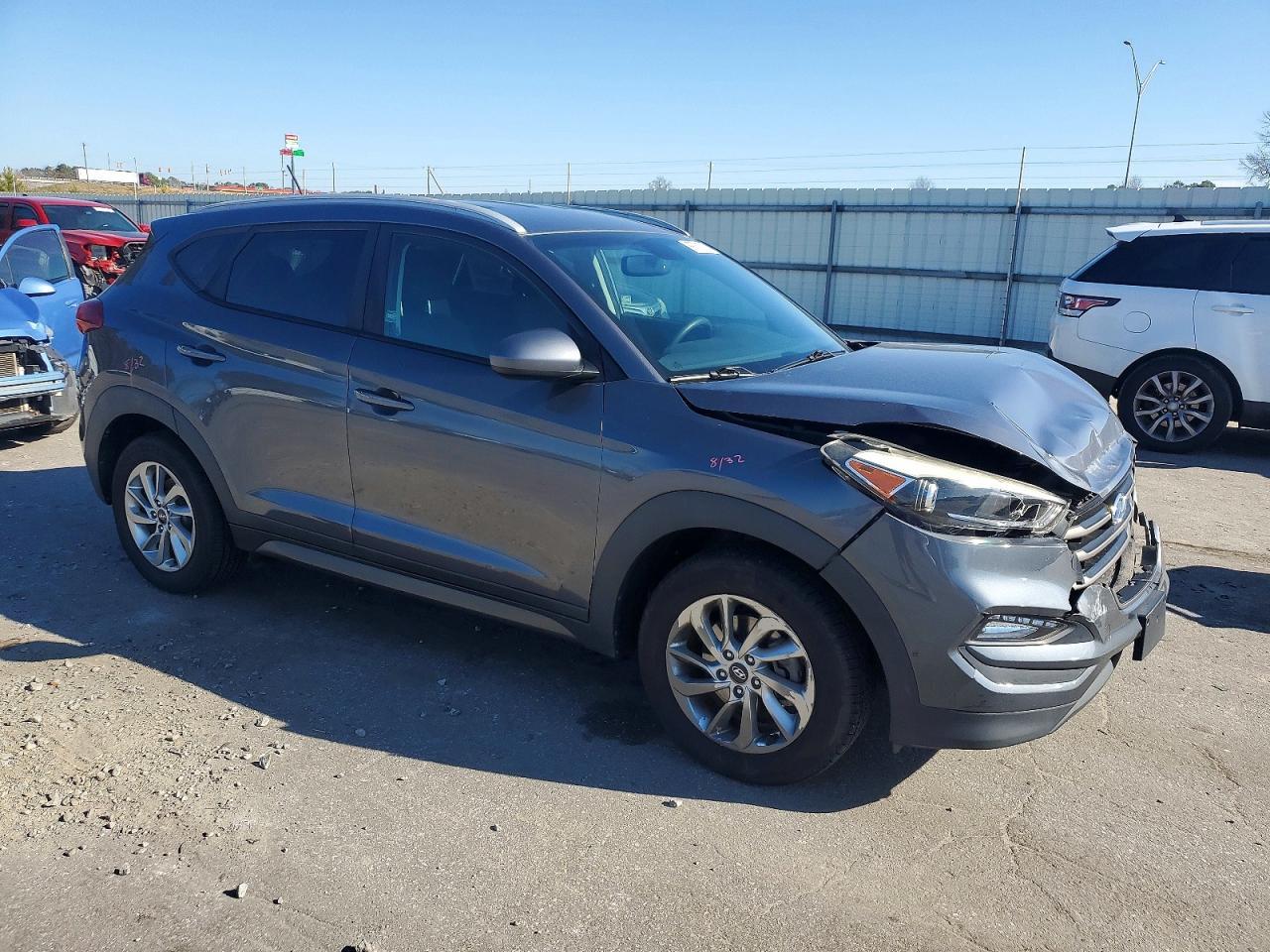 2016 HYUNDAI TUCSON