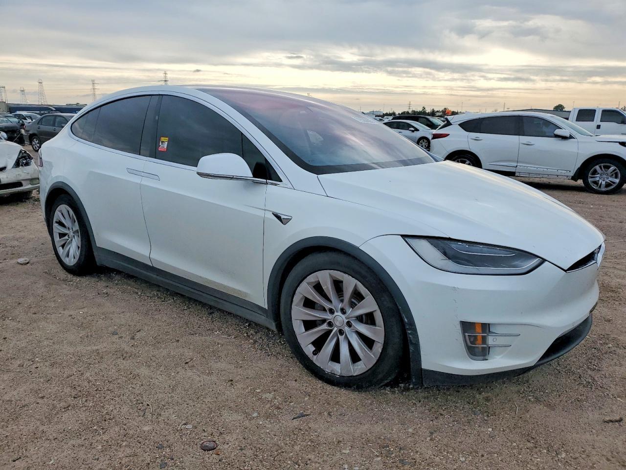 2017 TESLA MODEL X