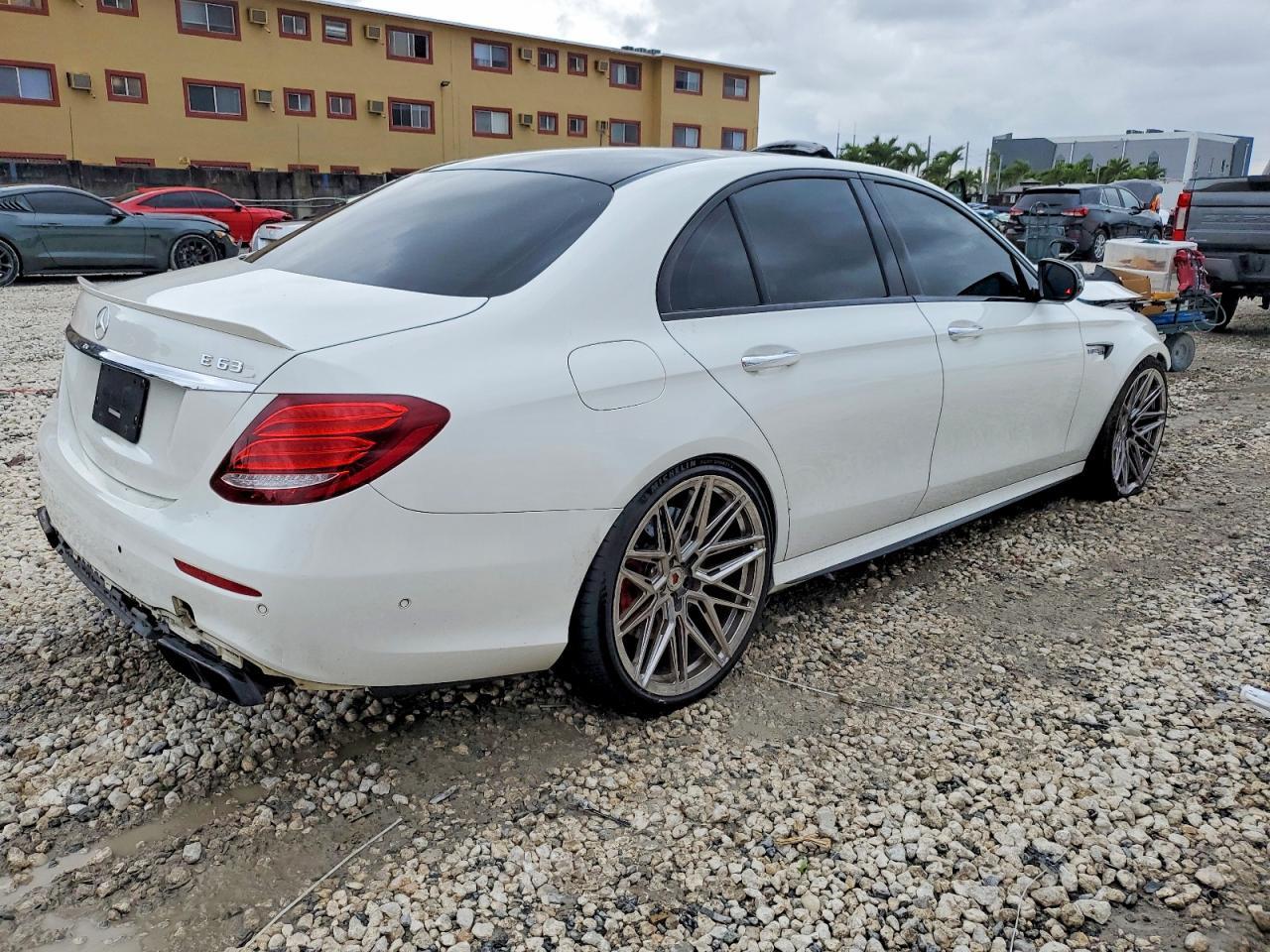 2020 MERCEDES-BENZ E-Class