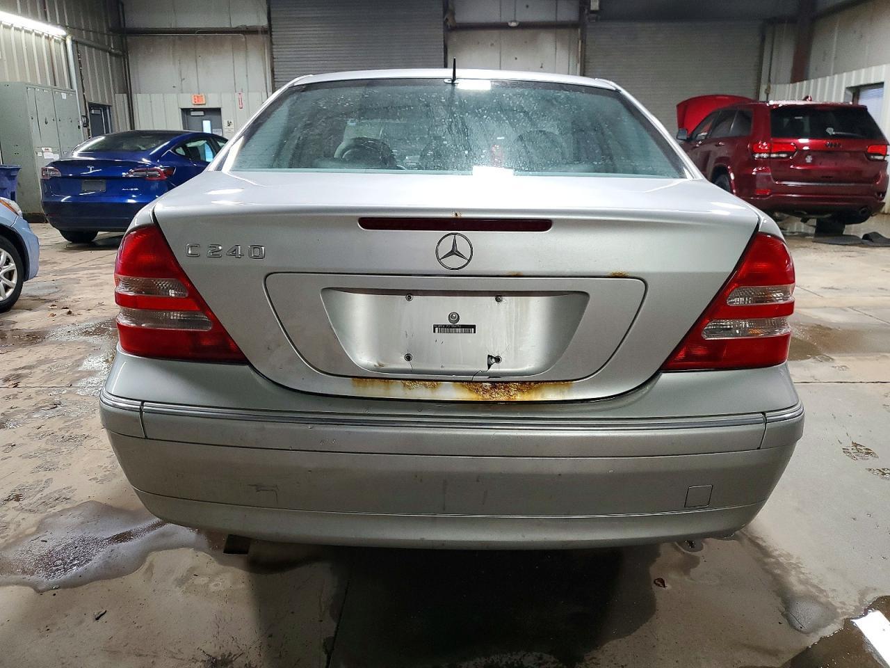 2002 MERCEDES-BENZ C-CLASS