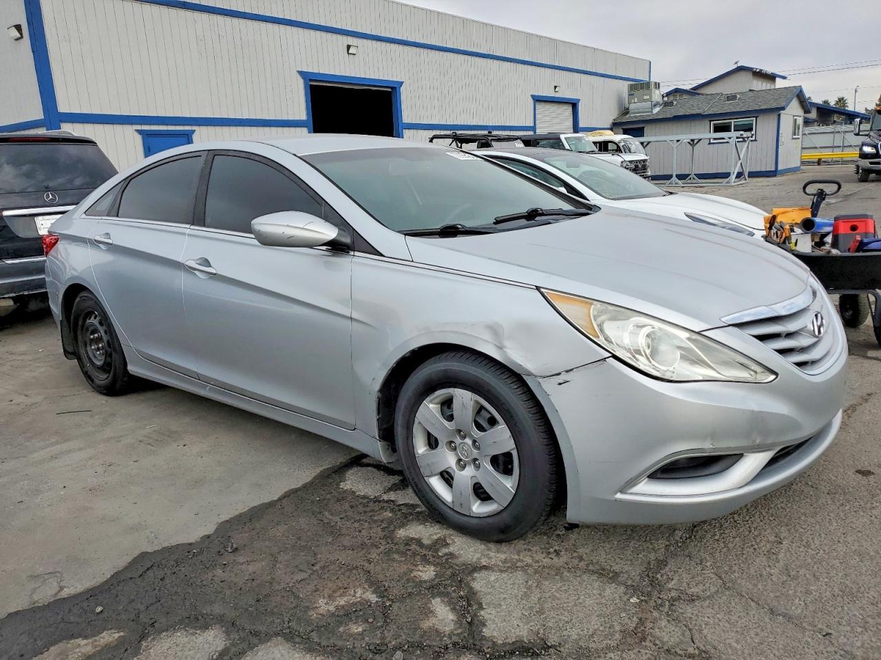 2013 HYUNDAI SONATA